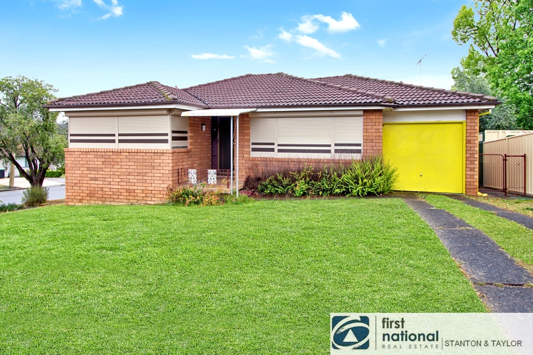 23 Racecourse Road, South Penrith - Thumbnail 2