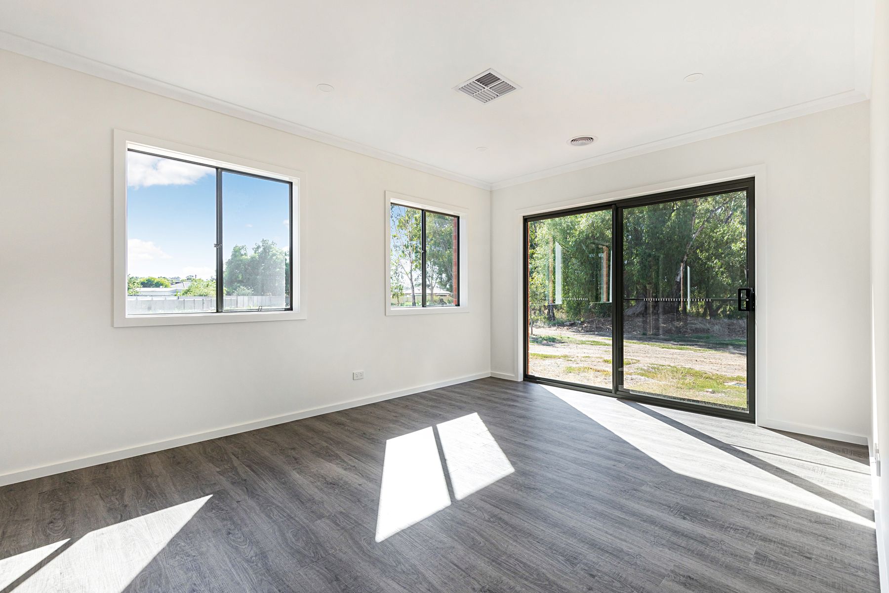 19 Webdon Drive, North Bendigo, VIC 3550, North Bendigo - Thumbnail 5