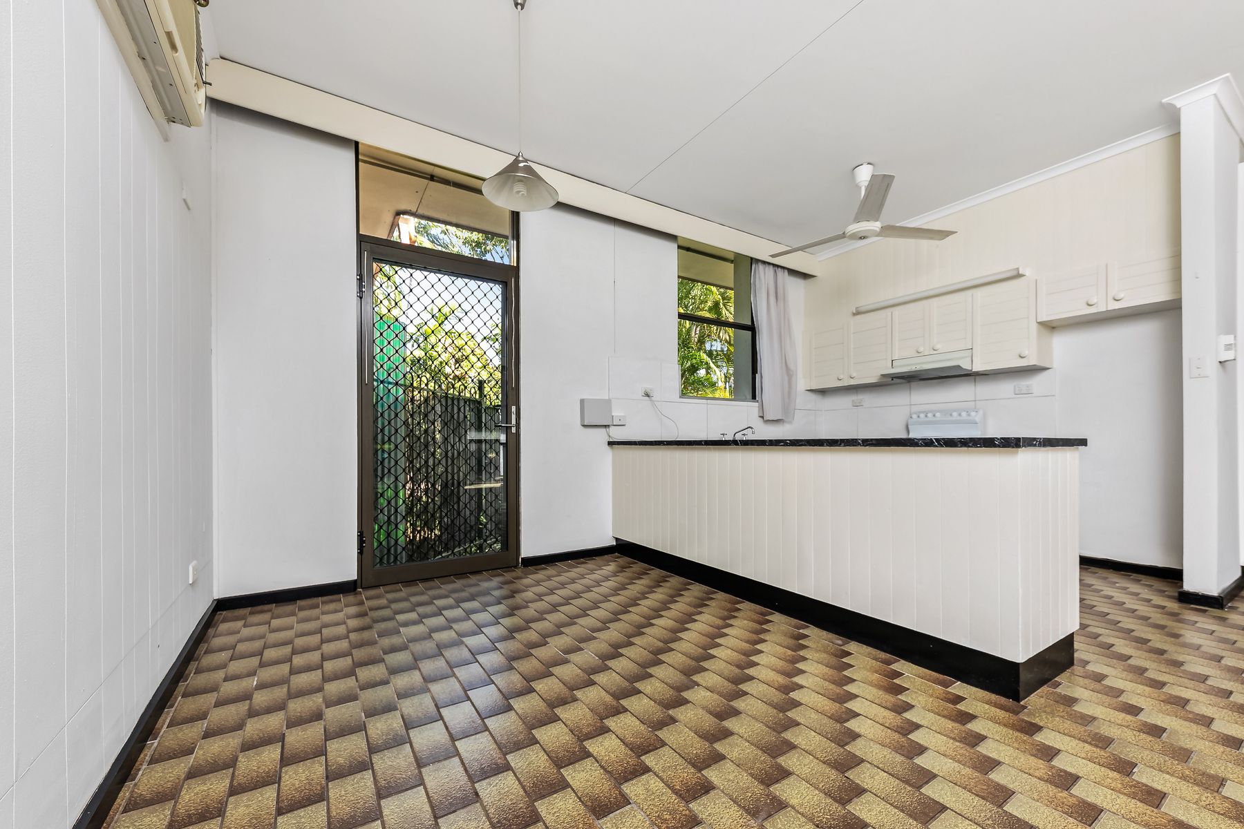 1/10 Sandalwood Street, Nightcliff NT 0810, Nightcliff - Thumbnail 5