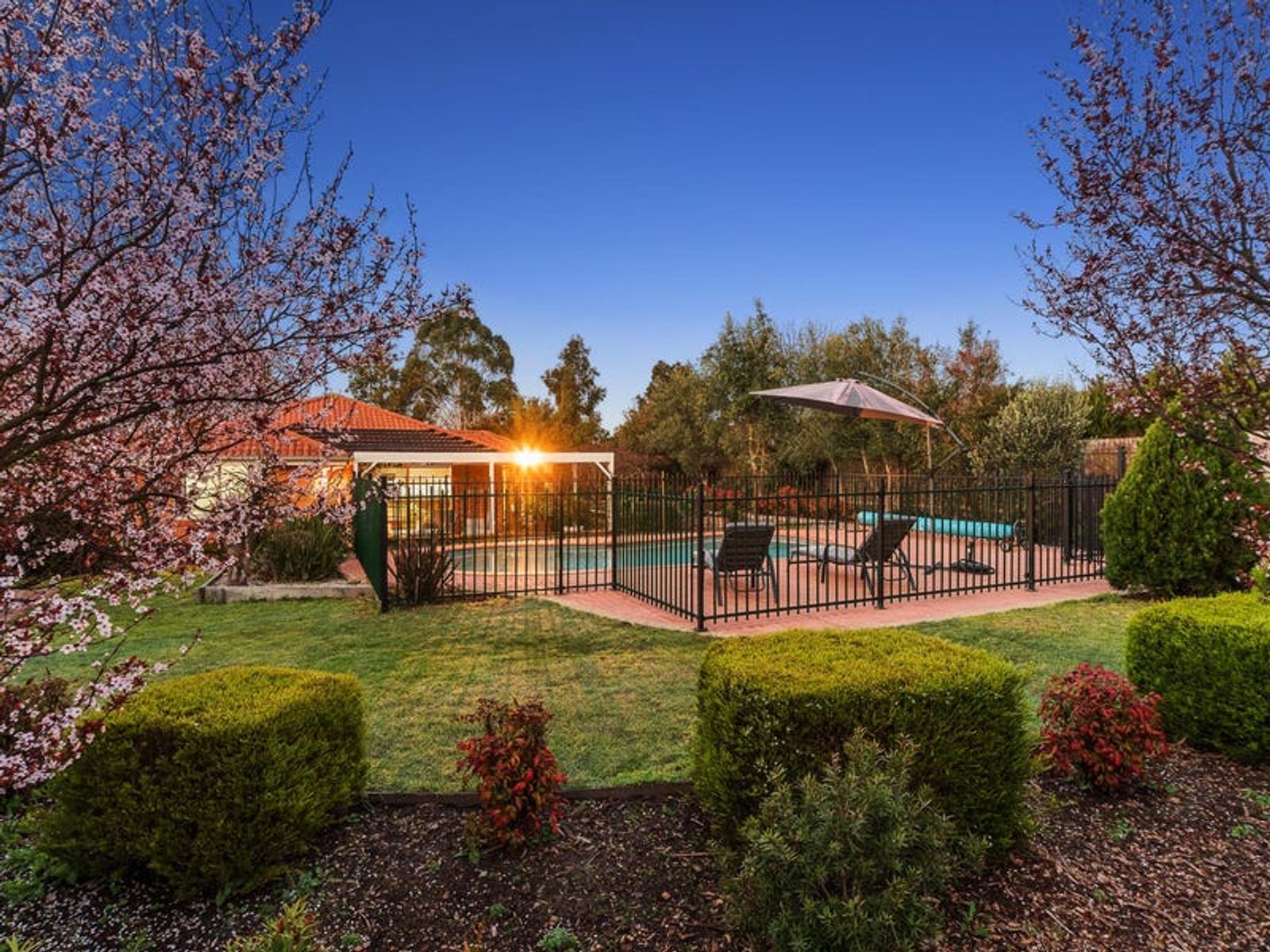 14 Morning Mist Court, Mornington, VIC 3931, Mornington - Thumbnail 2