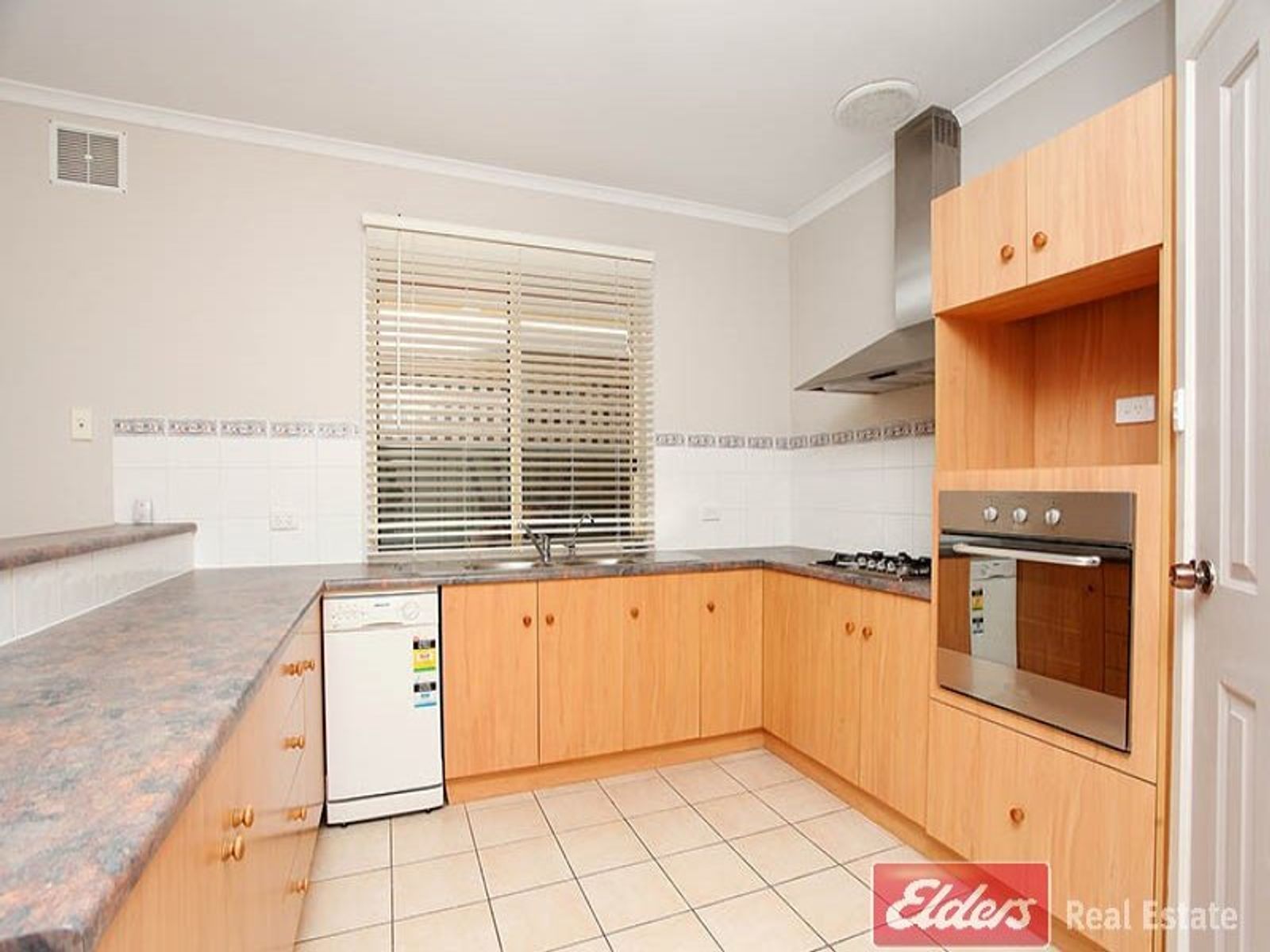 15 Dotterel Place, Mawson Lakes, SA 5095, Mawson Lakes - Thumbnail 3
