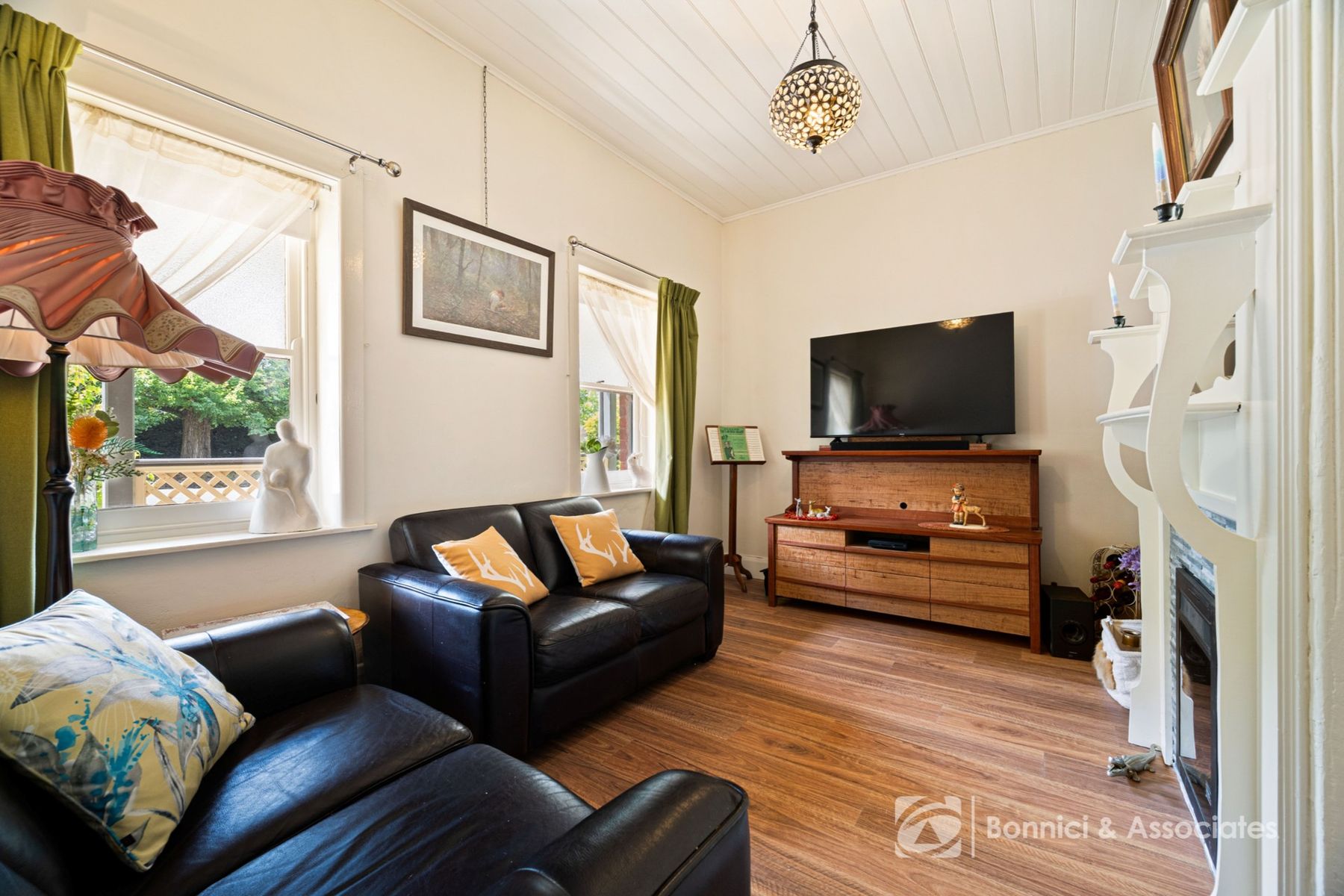 49 Bridge Road, Beechworth VIC 3747, Beechworth - Thumbnail 3