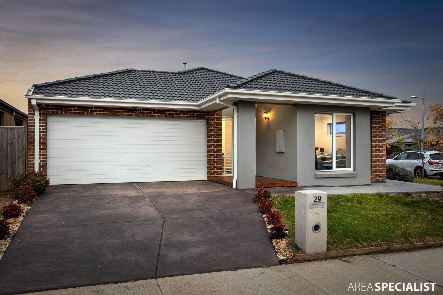 29 Allunga Way, Werribee, VIC 3030, Werribee - Thumbnail 3