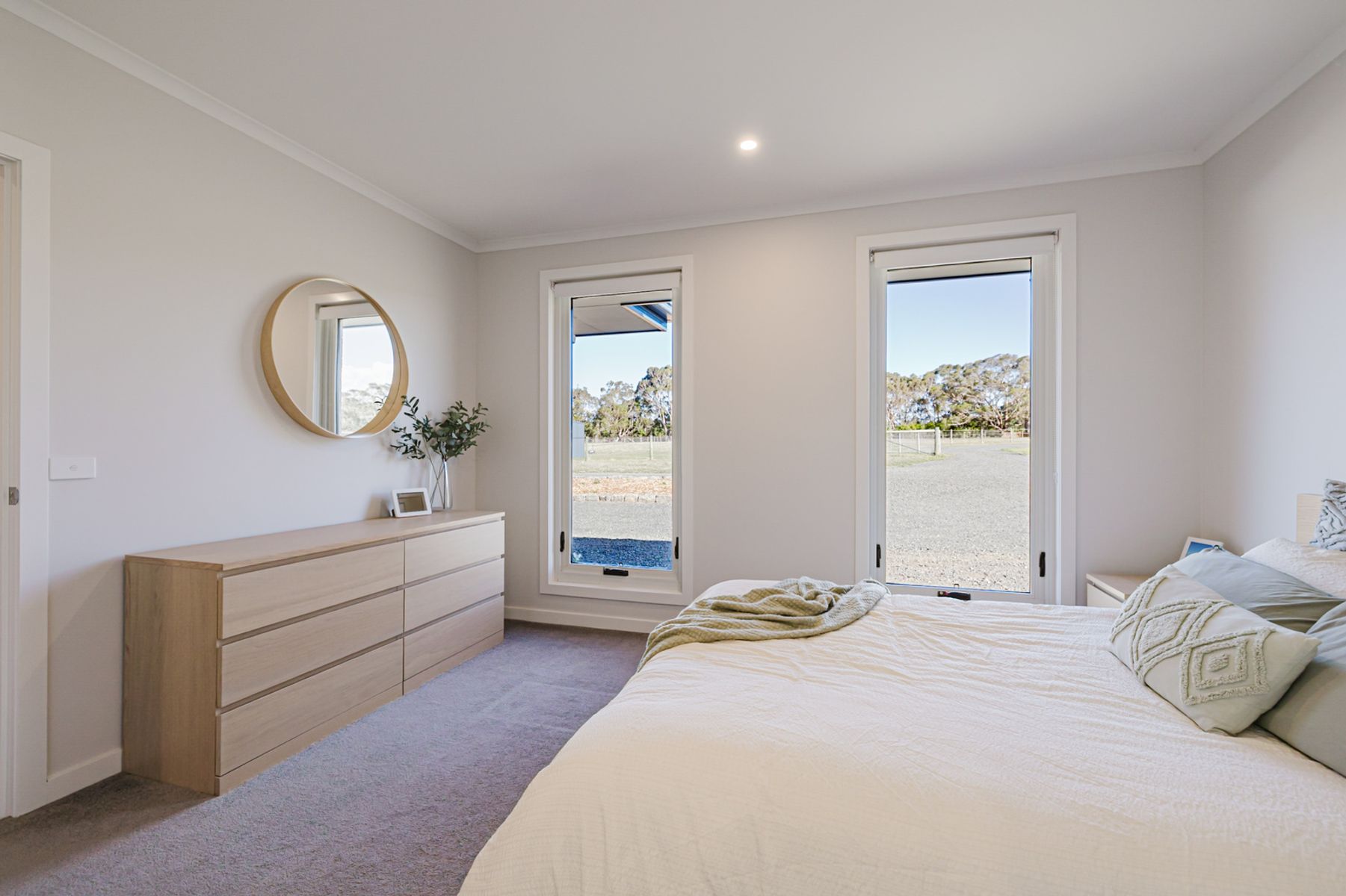 009 Open2view ID947178 1082 Old Melbourne Road