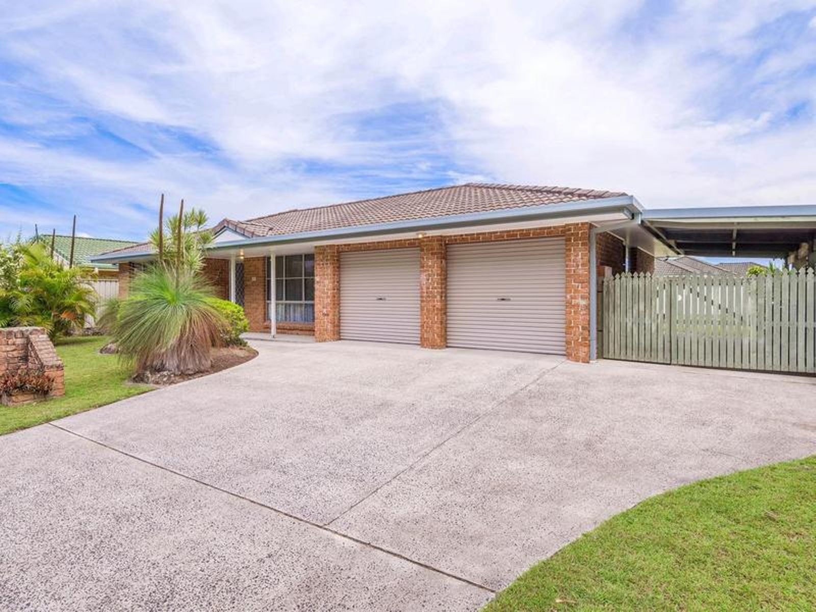 32 Wattle Drive, Yamba NSW 2464 - Image 1