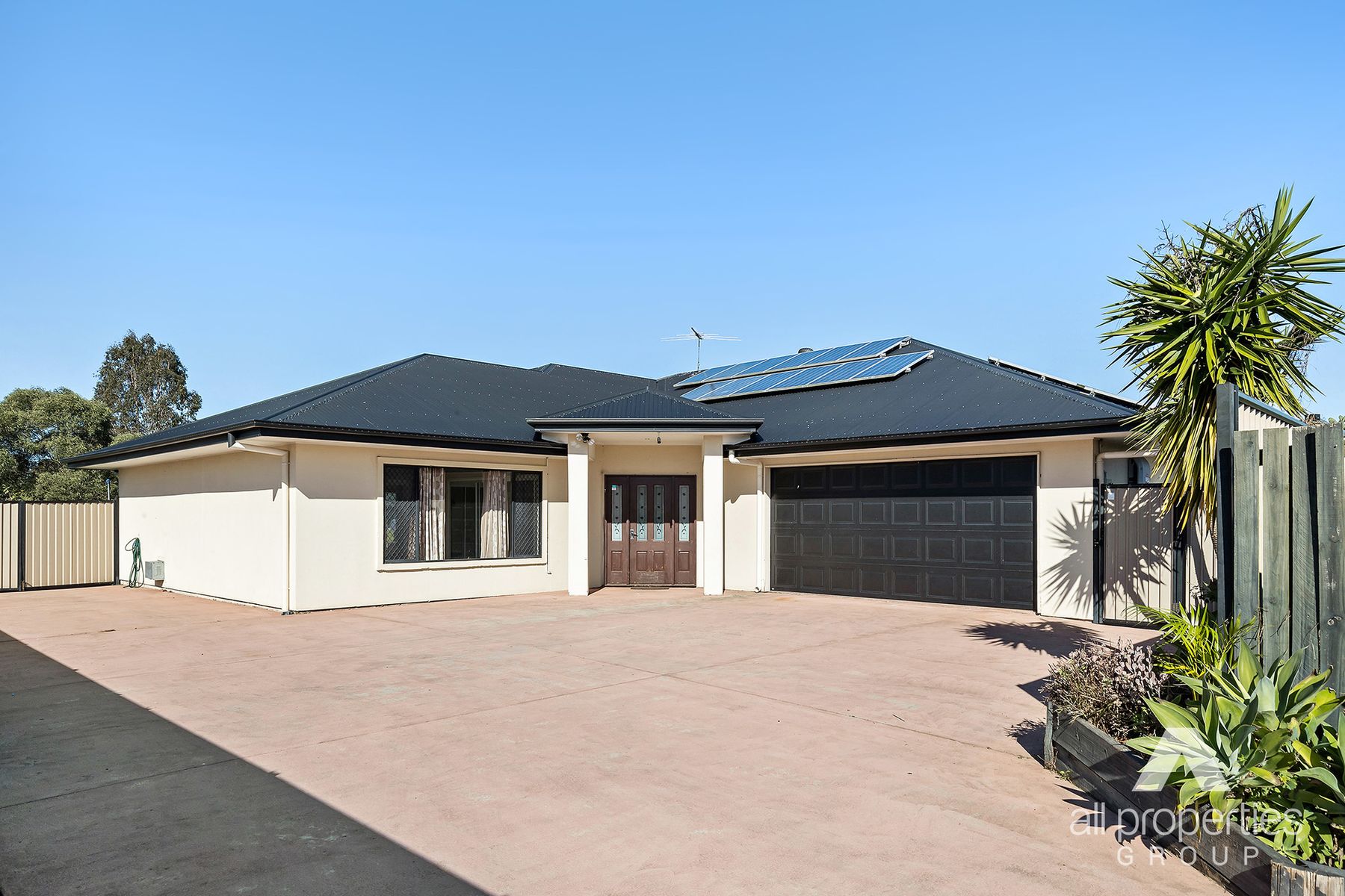 32 Lockyer Place, Crestmead QLD 4132, Crestmead - Thumbnail 2