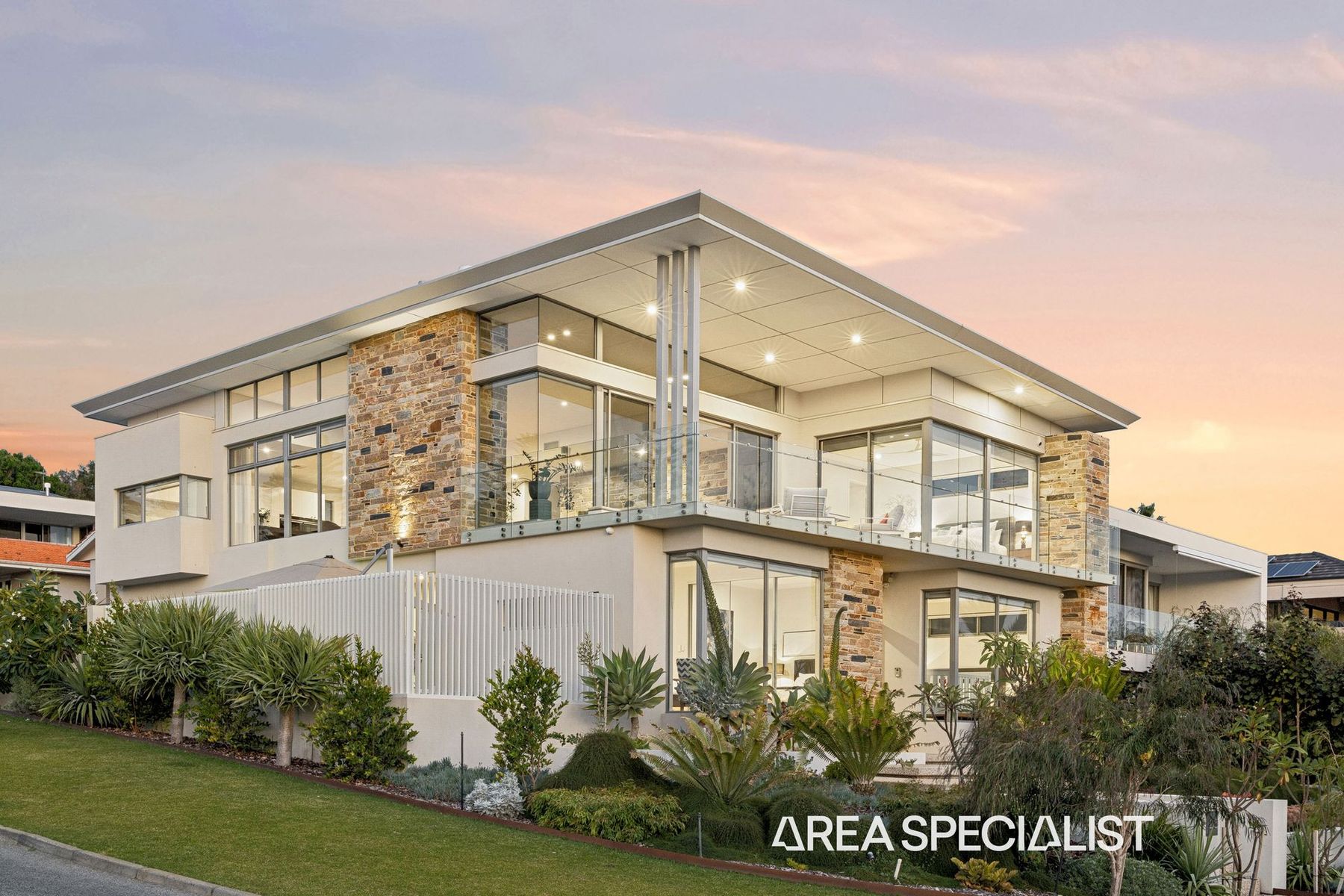25 Dilkara Way, City Beach, City Beach - Thumbnail 3