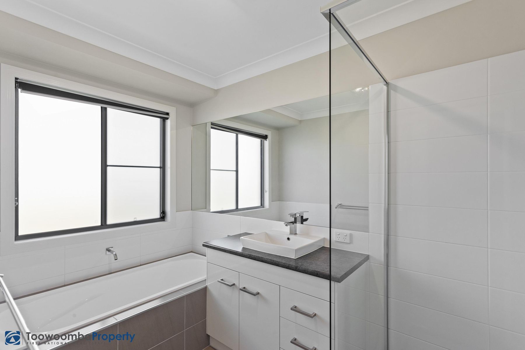 4 Sienna Drive, Glenvale QLD 4350, Glenvale - Thumbnail 5