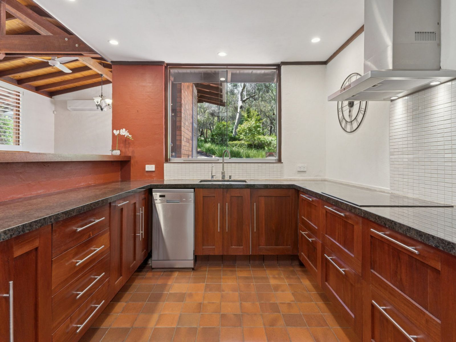 58 Stone Crescent, Darlington WA 6070, Darlington - Thumbnail 2