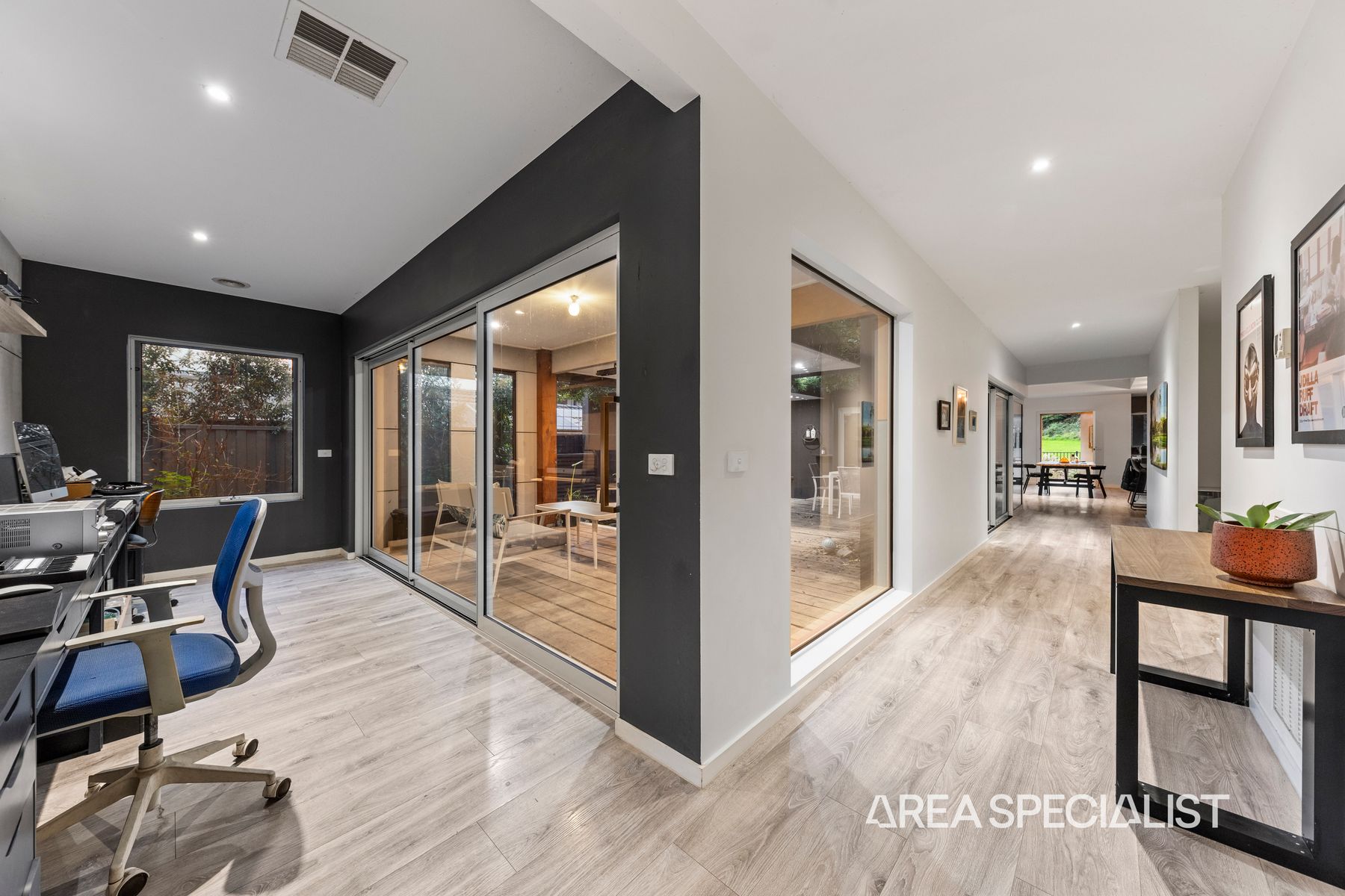 13 Zurich Rise, Pakenham, Pakenham - Thumbnail 5