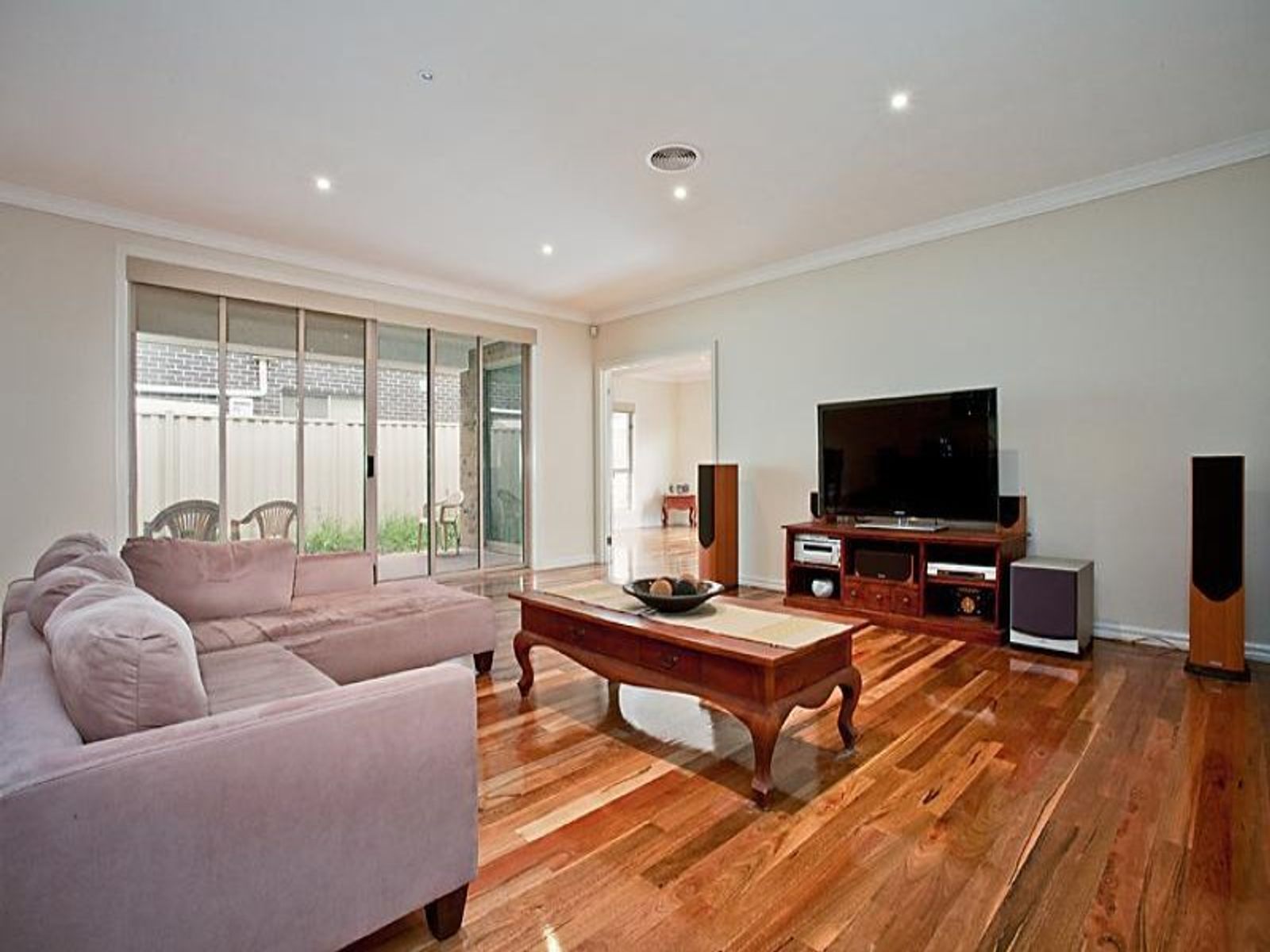 17 Myrtle Drive, Maidstone - Thumbnail 4