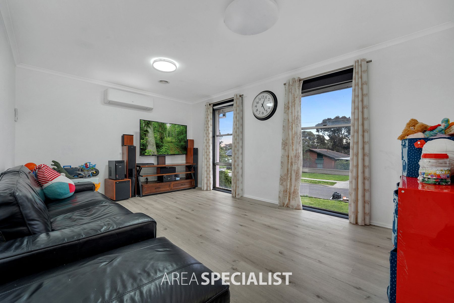 3 Village Drive, Hampton Park, VIC 3976, Hampton Park - Thumbnail 2