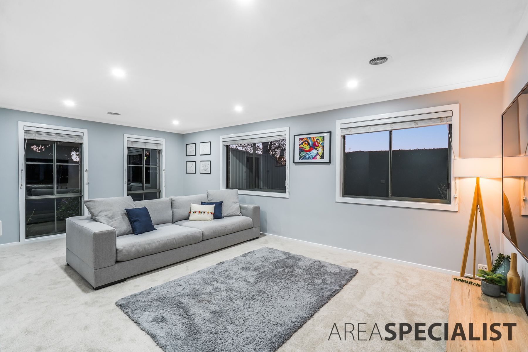 74 Scotsdale Drive, Cranbourne East, VIC 3977, Cranbourne East - Thumbnail 2