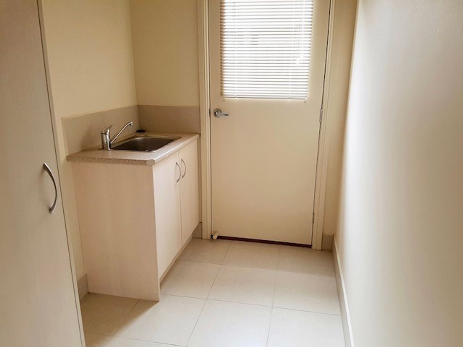 3/7 Trinca Court, Werribee VIC 3030, Werribee - Thumbnail 6