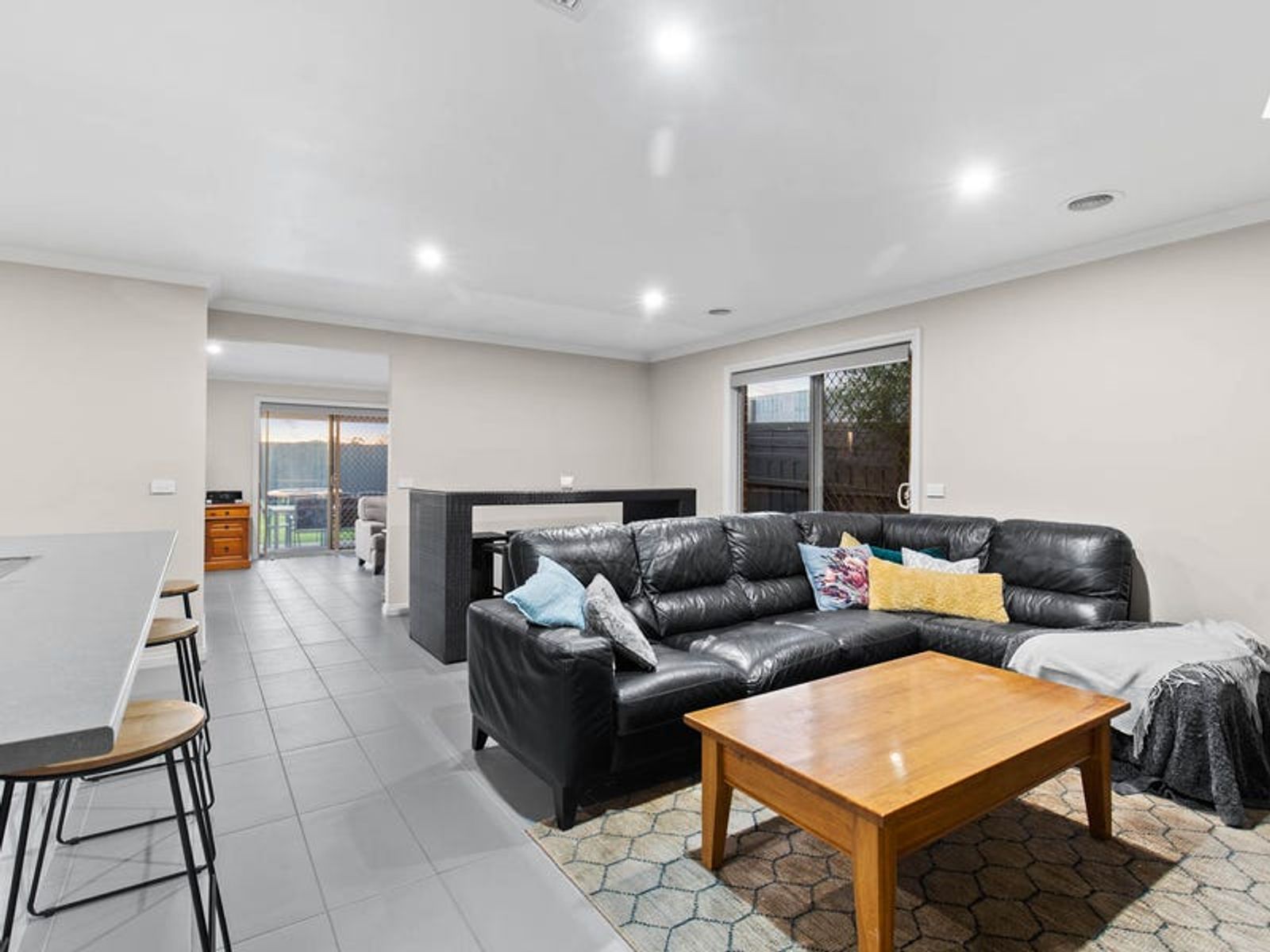 11 Stockhaven Circuit, Langwarrin, VIC 3910, Langwarrin - Thumbnail 7
