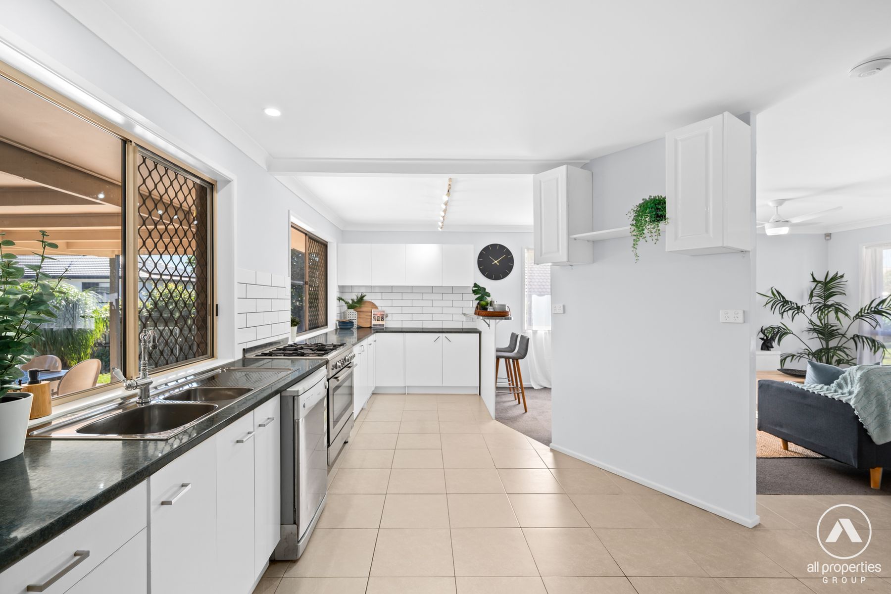 4 Isle Of Ely Drive, Heritage Park QLD 4118, Heritage Park - Thumbnail 5
