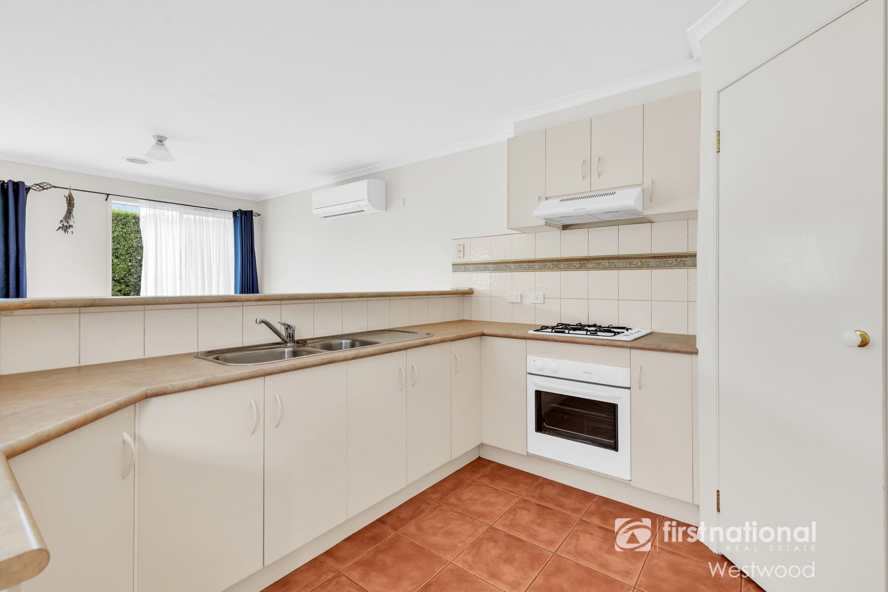 24 Fiona Court, Werribee VIC 3030, Werribee - Thumbnail 5