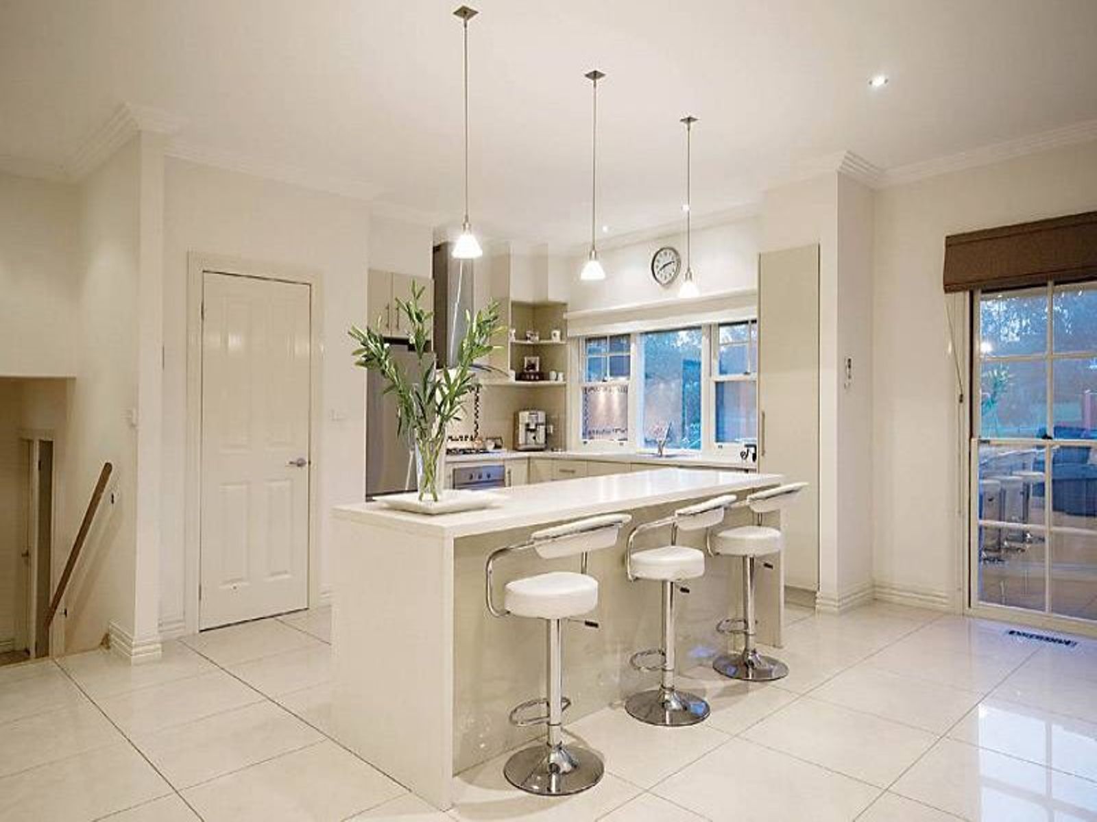26 Loeman Street, Strathmore - Thumbnail 2