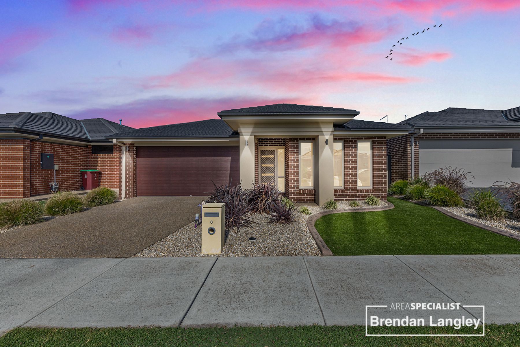 6 Goodison Road, Clyde North, VIC 3978, Clyde North - Thumbnail 2