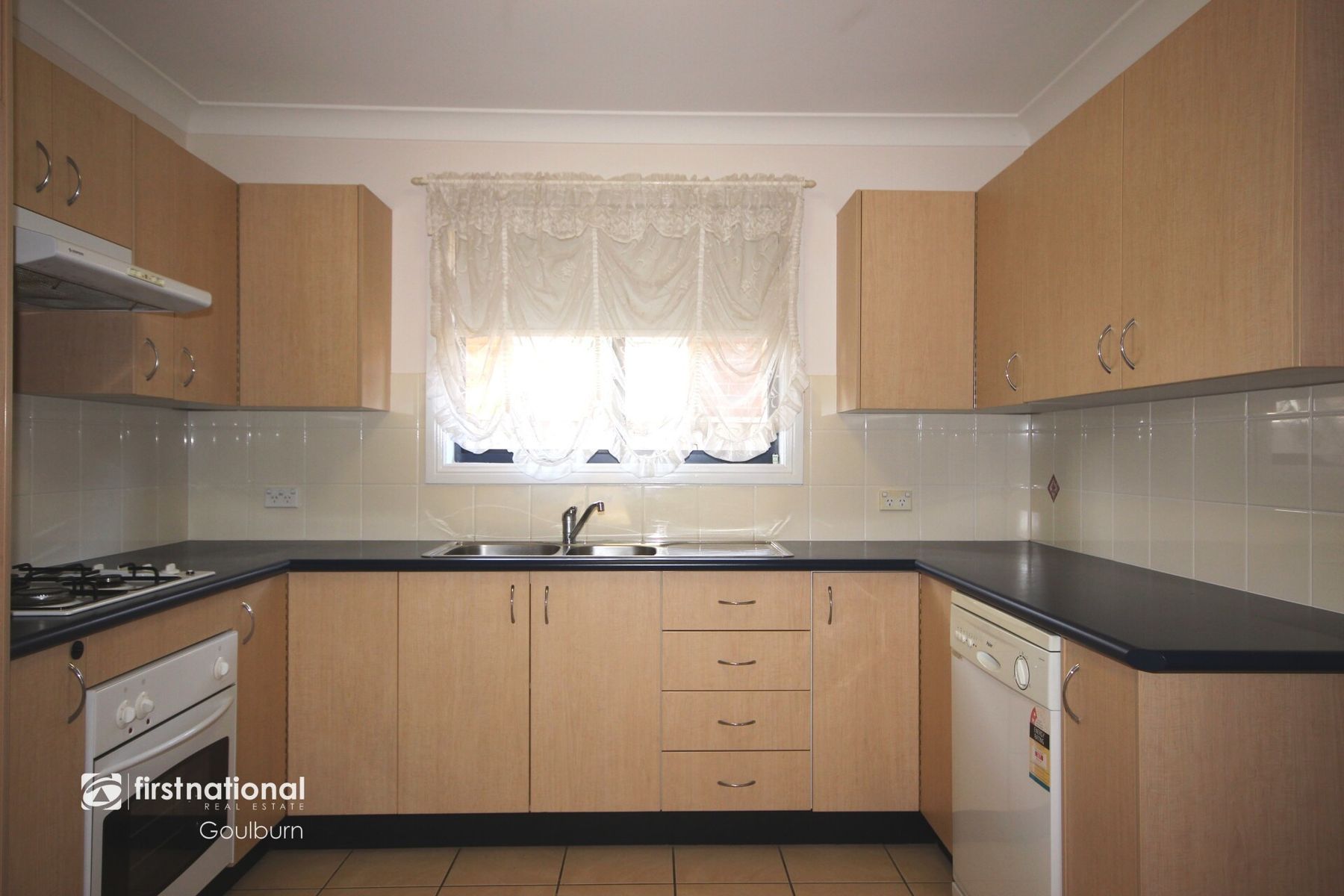 71 Hume Street, Goulburn NSW 2580, Goulburn - Thumbnail 2