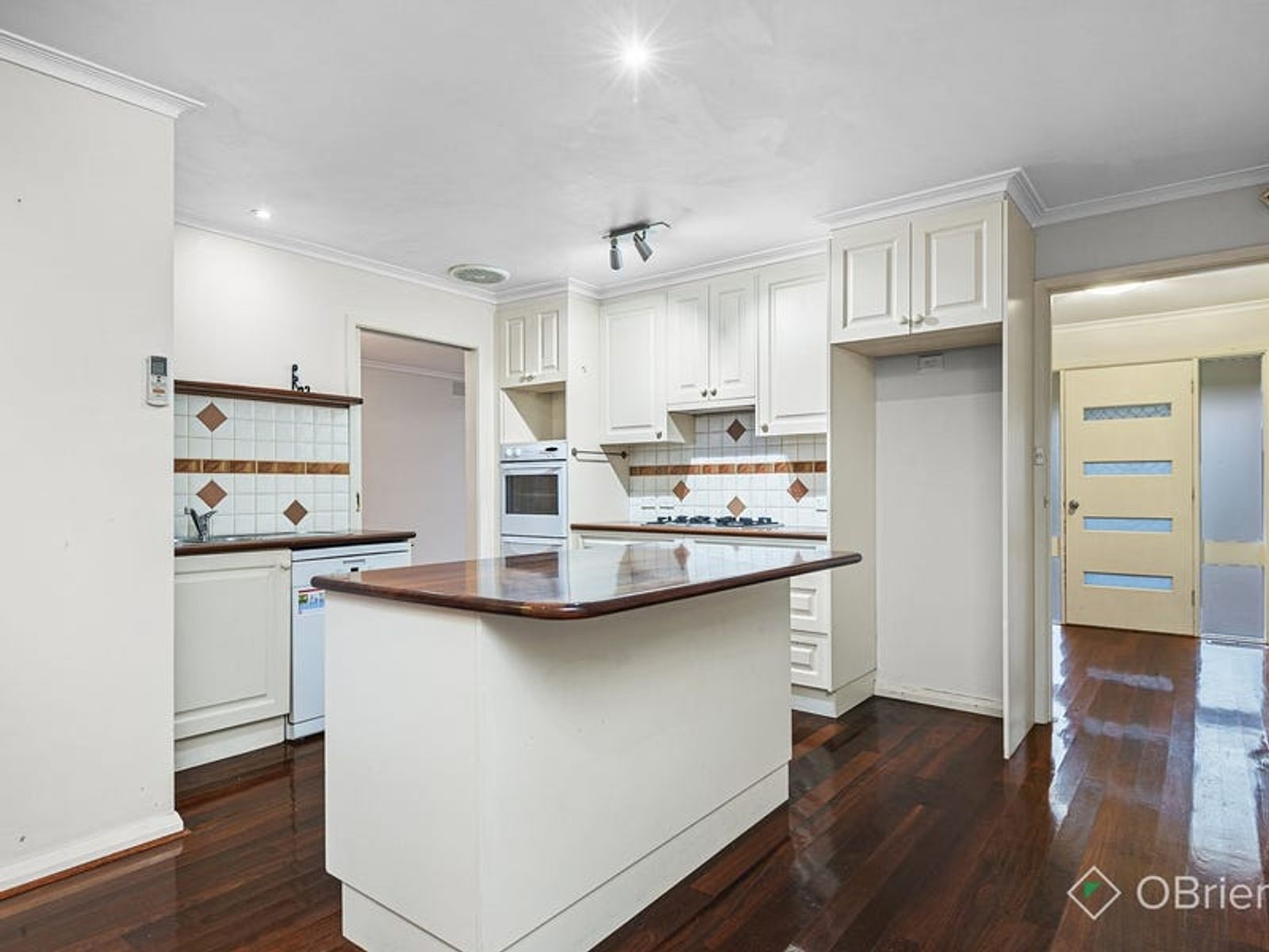 7 Spinosa Close, Endeavour Hills, VIC 3802, Endeavour Hills - Thumbnail 4