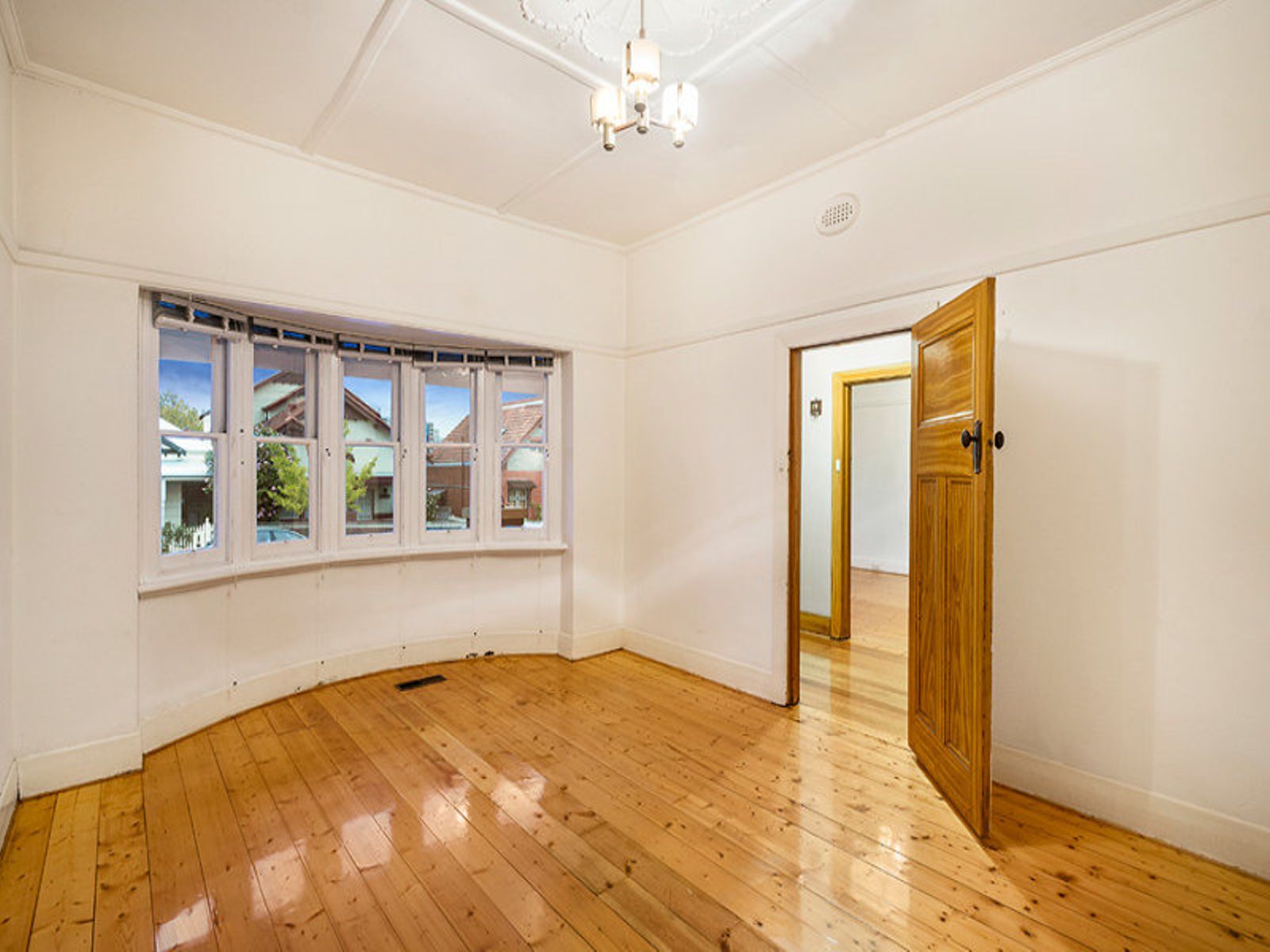 10 The Ridgeway, Kensington - Thumbnail 6