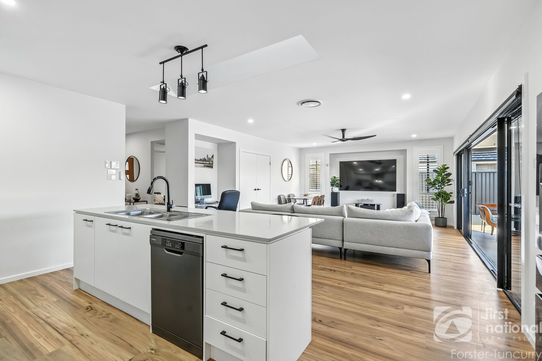 65 Kentia Drive, Forster NSW 2428, Forster - Thumbnail 4