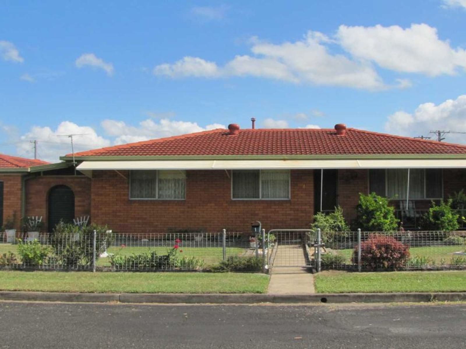 1 Cedar Avenue, Casino - Thumbnail 4