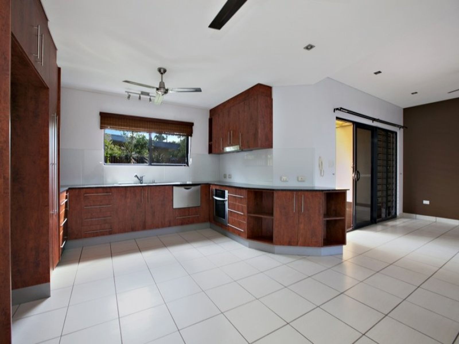 2/49 Chapman Road, Rapid Creek NT 0810, Rapid Creek - Thumbnail 2
