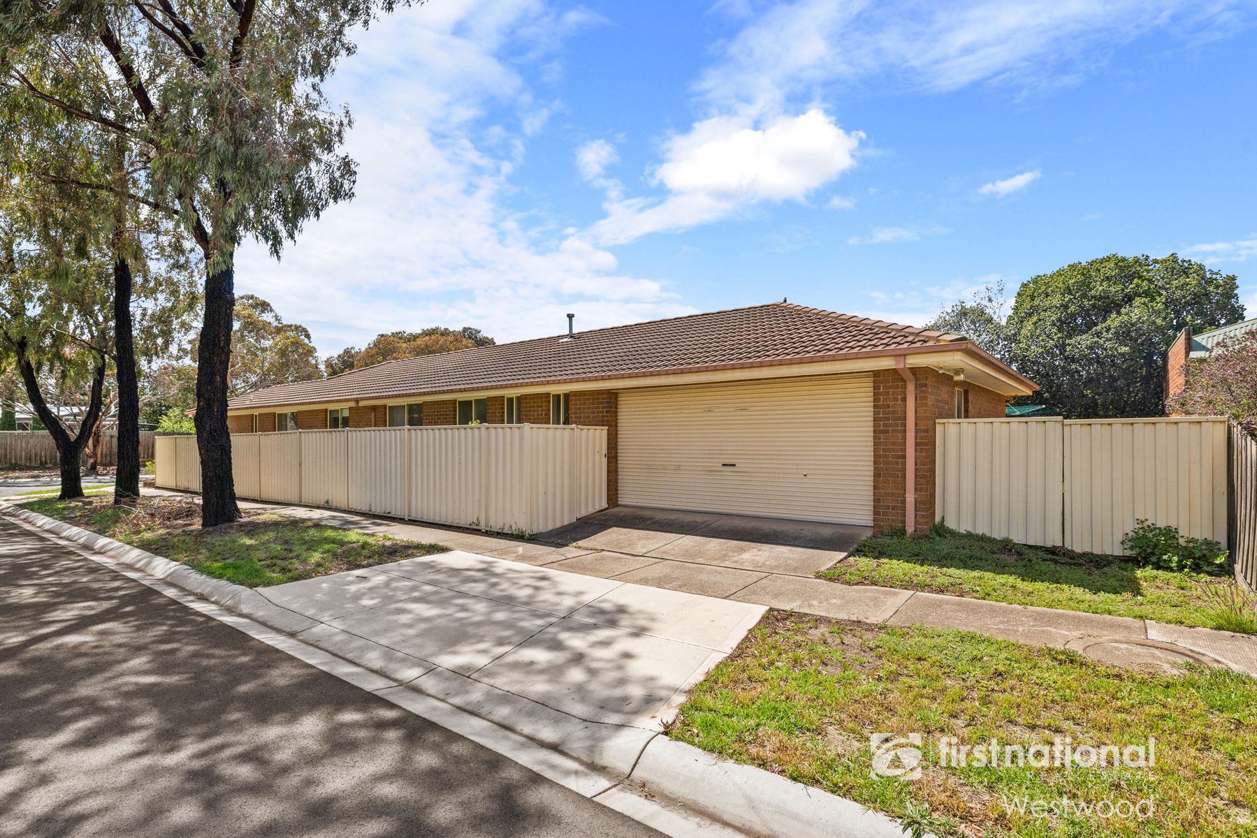 33 Sandleford Way, Hoppers Crossing VIC 3029, Hoppers Crossing - Thumbnail 2