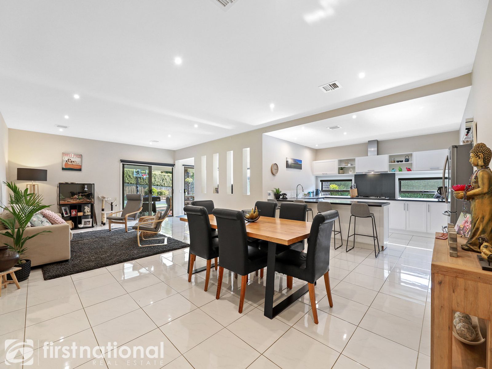 35 Armadale Drive, Warragul, VIC 3820, Warragul - Thumbnail 2