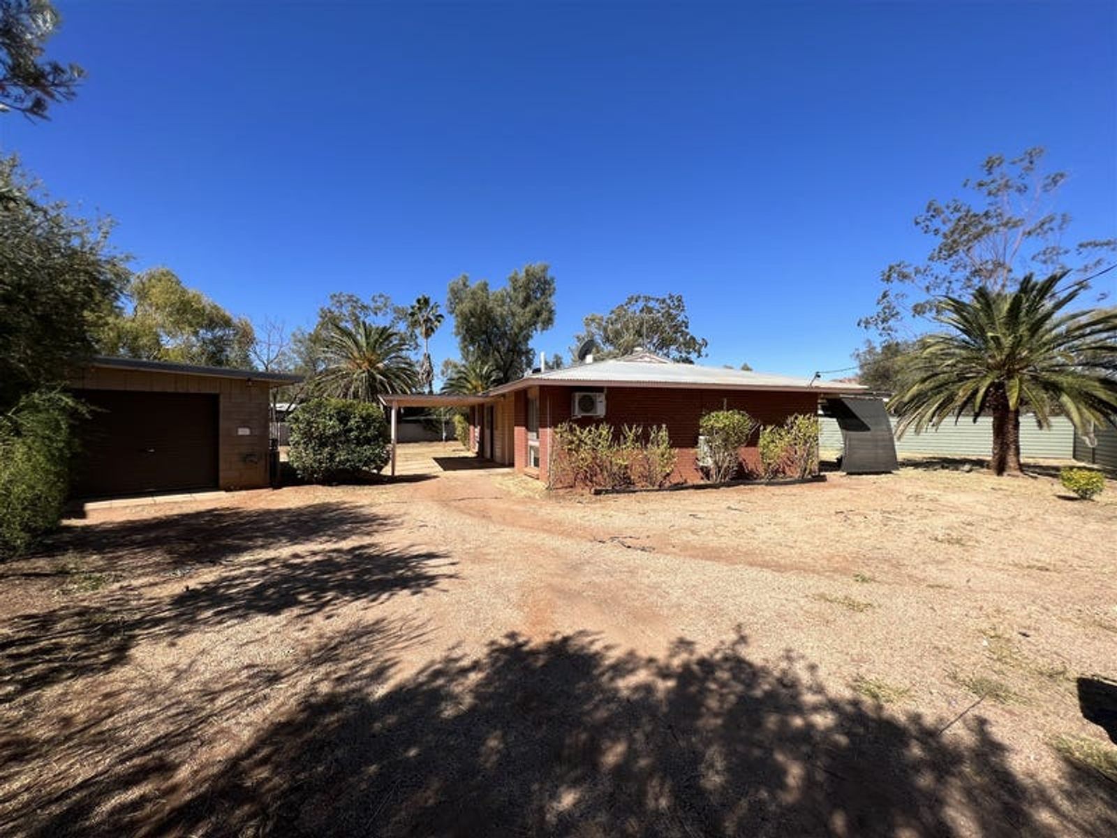 5 Carruthers Cres, Gillen NT 0870