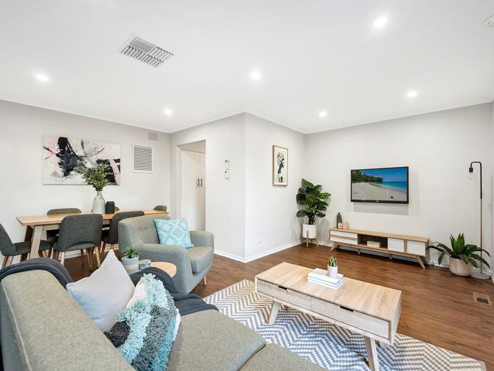3 Hughes Close, Endeavour Hills, VIC 3802, Endeavour Hills - Thumbnail 2