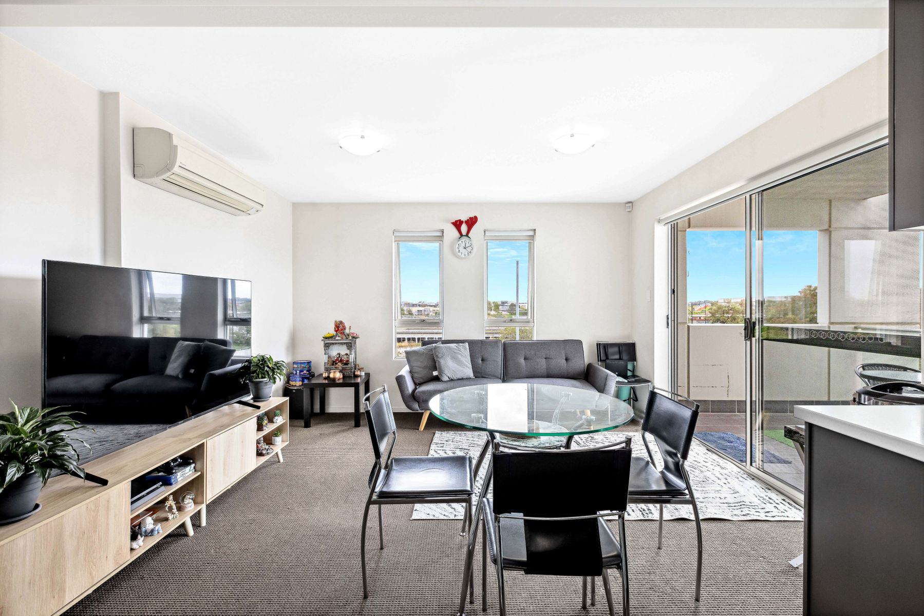 20/44, Mawson Lakes - Thumbnail 2
