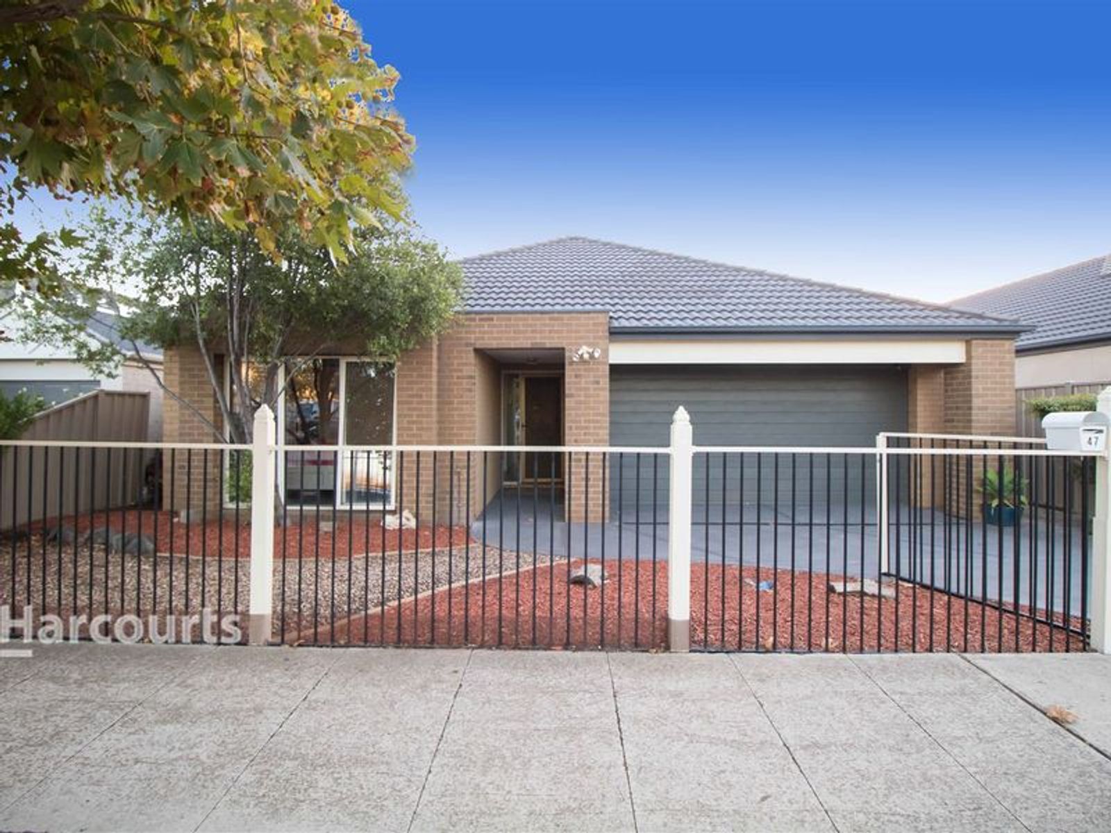 47 Lancefield Drive, Caroline Springs, VIC 3023, Caroline Springs - Thumbnail 2