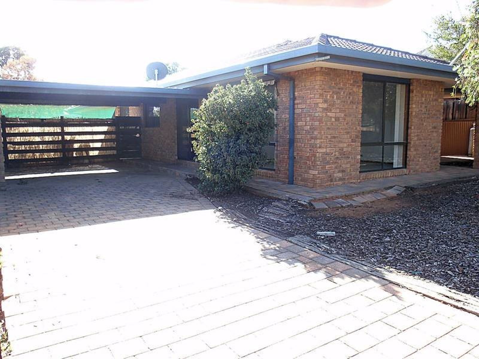 12A Westcliffs Avenue, Red Cliffs - Thumbnail 2