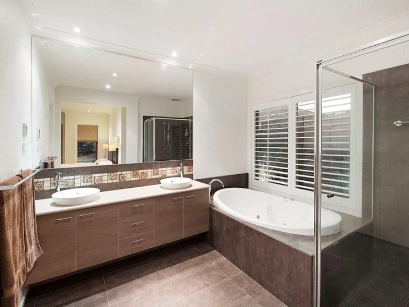 18 Binglebay Avenue, Waterways, VIC 3195, Waterways - Thumbnail 7
