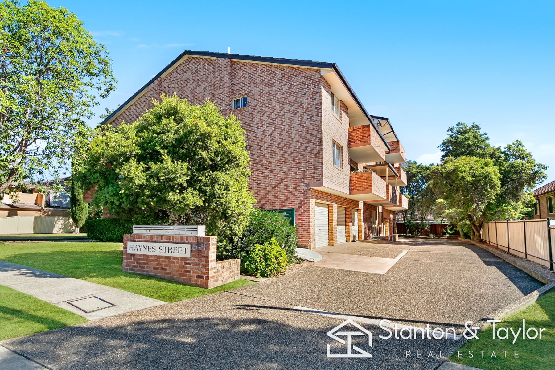 8/9-11 Haynes Street, Penrith - Thumbnail 2