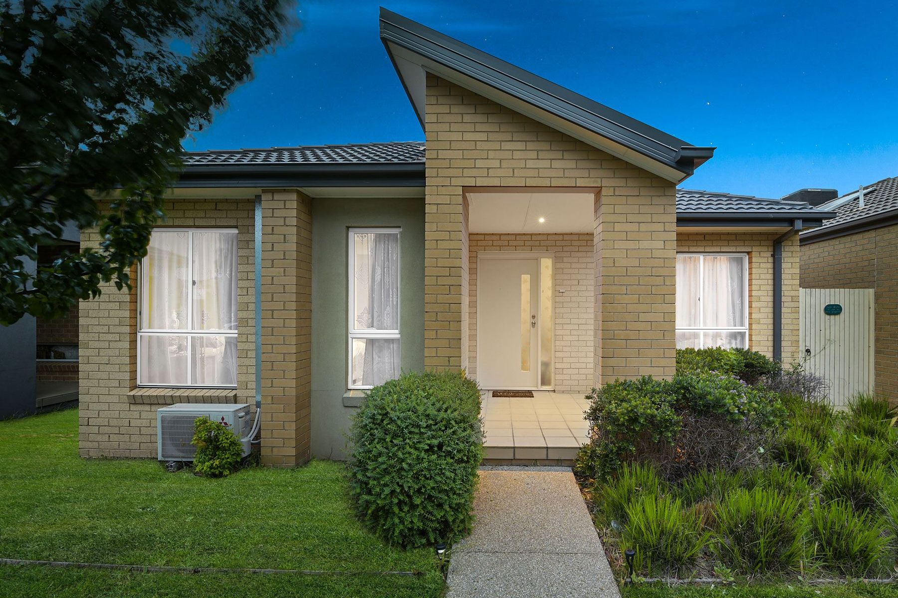 12 Black Wattle Way, Cranbourne - Thumbnail 4