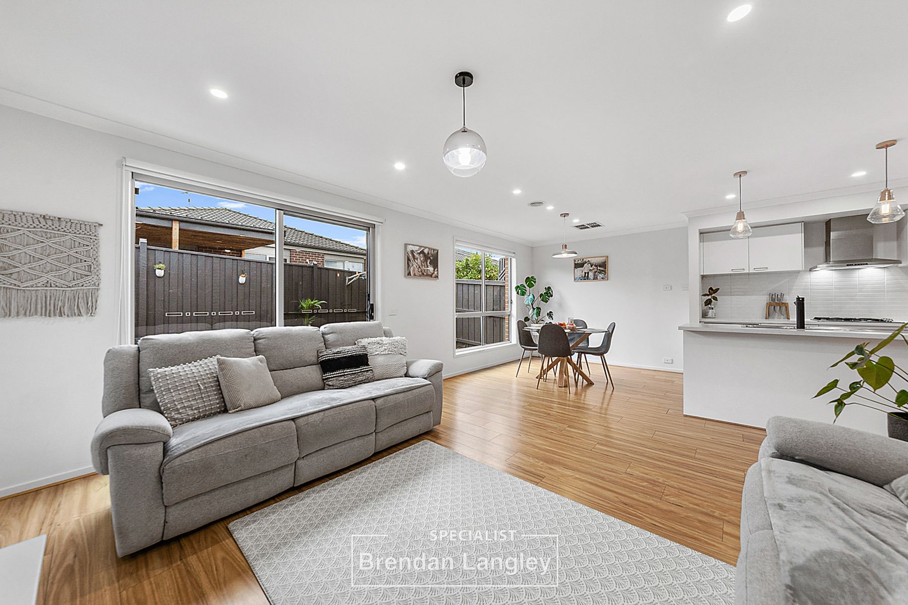 62 Belmont Crescent, Pakenham, VIC 3810, Pakenham - Thumbnail 4
