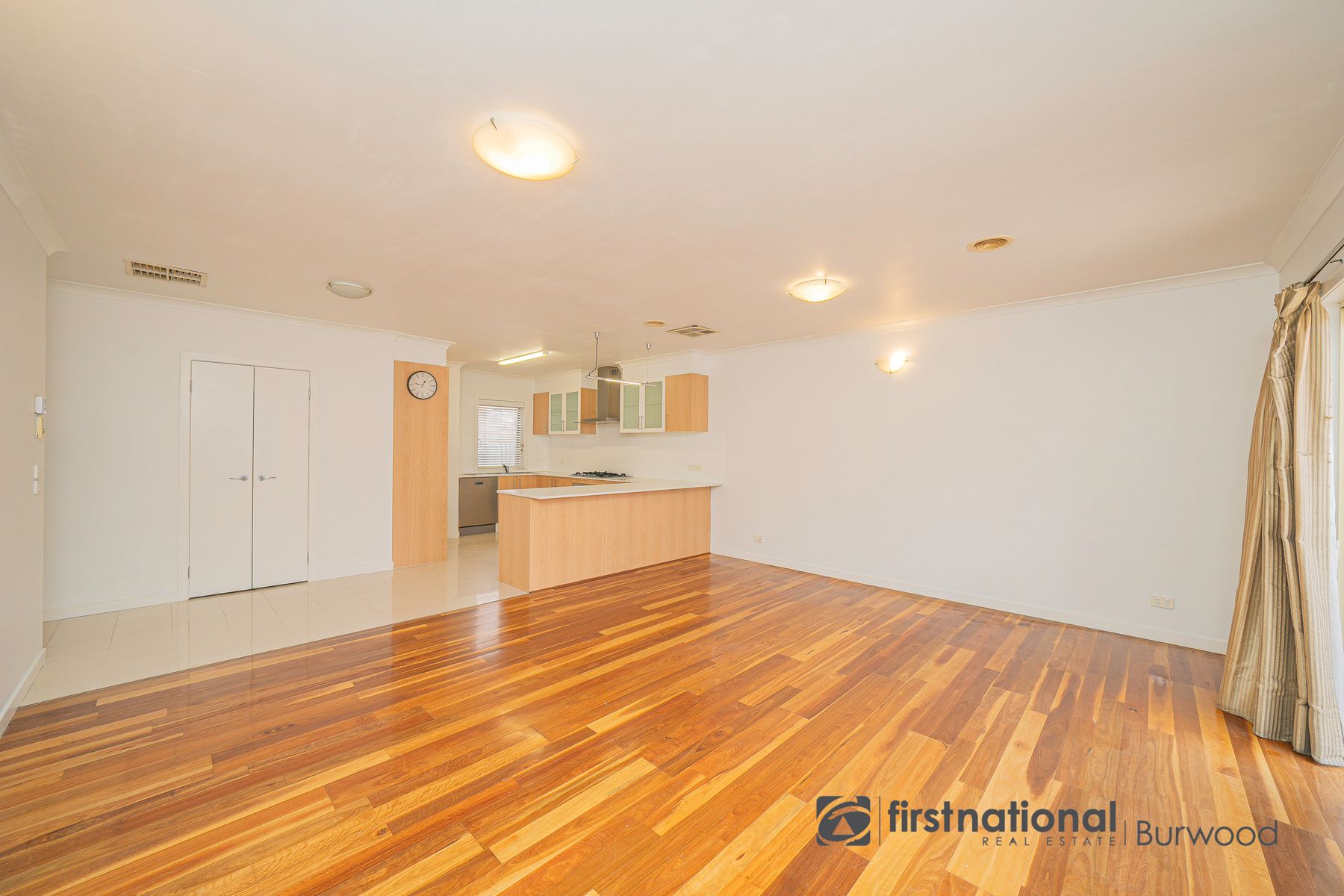 2/9 Packer Street, Murrumbeena VIC 3163, Murrumbeena - Thumbnail 3