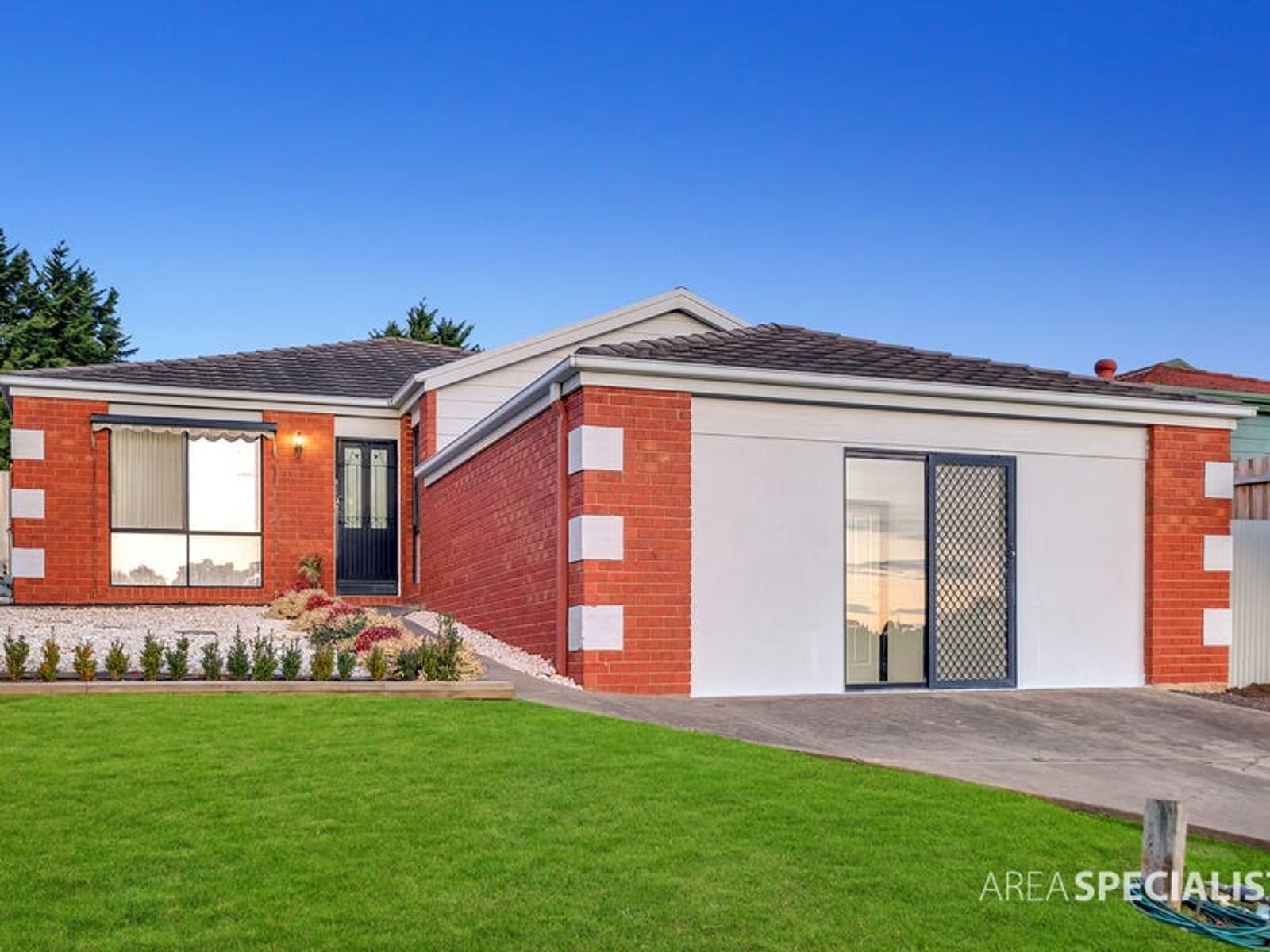 16 Valley View Rise, Hampton Park, VIC 3976, Hampton Park - Thumbnail 2