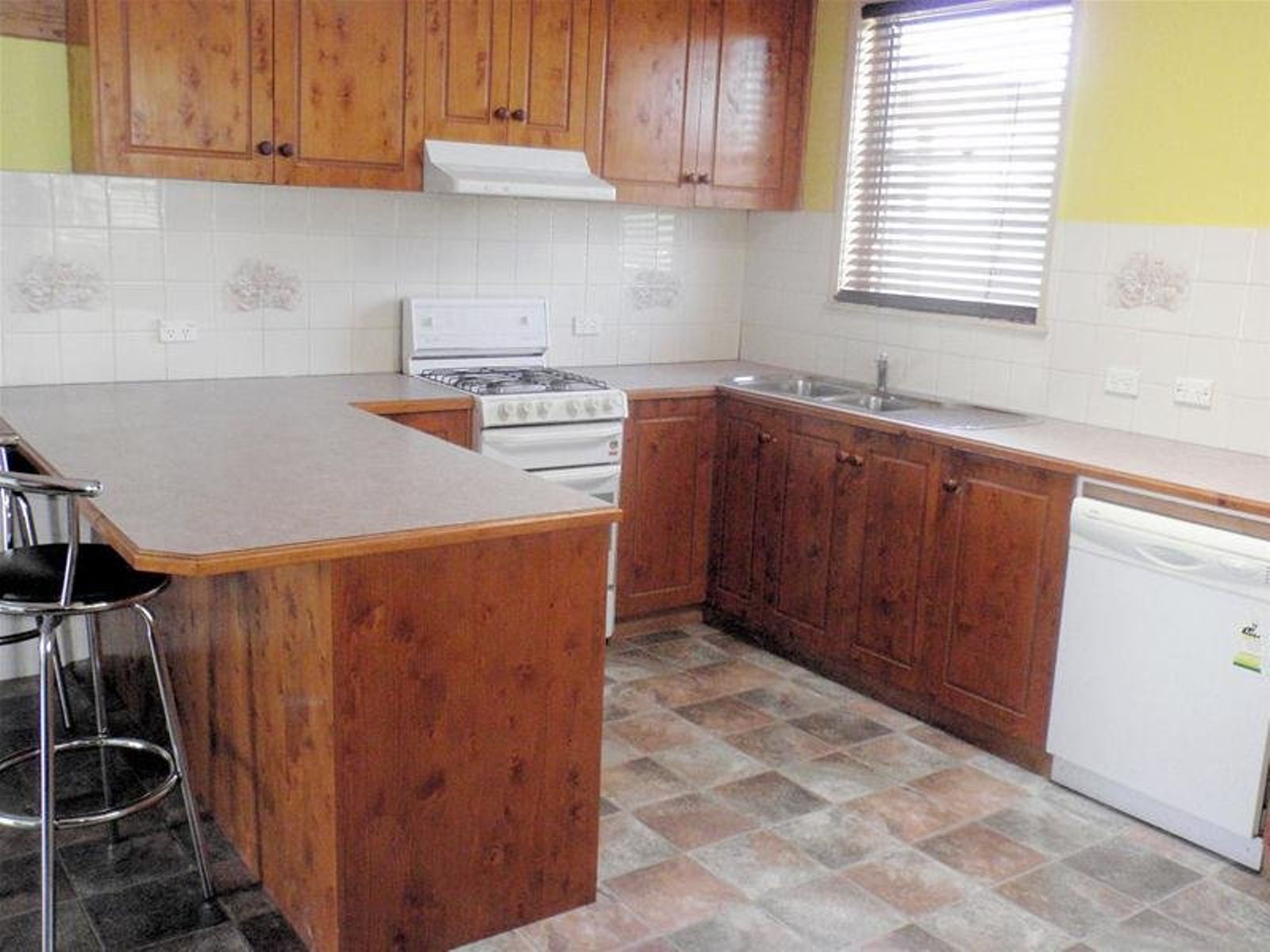 2/31-33 Grandview Grove, Rosanna, Mildura - Thumbnail 5