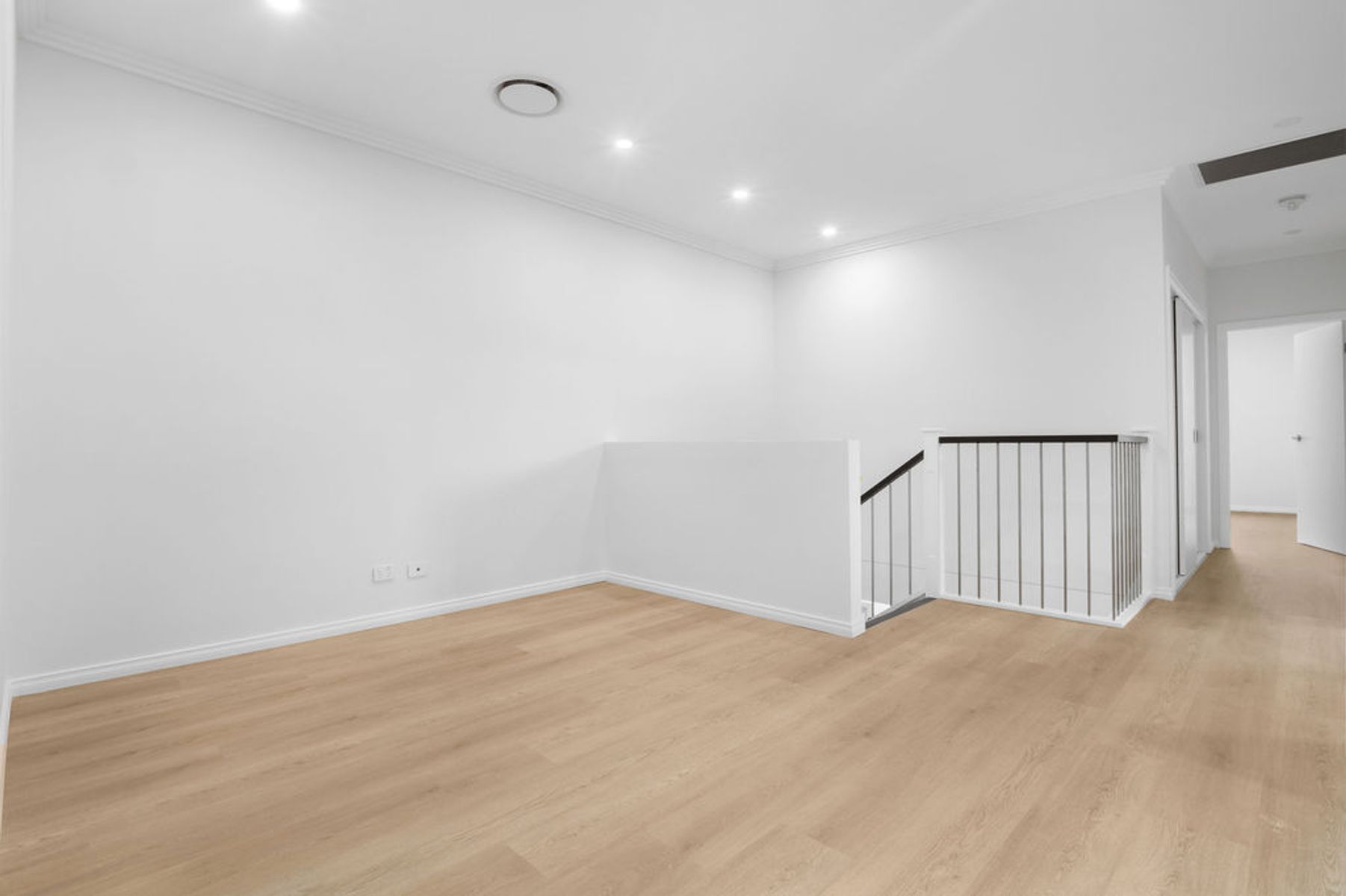 27b John Warren Avenue, Glenwood NSW 2768, Glenwood - Thumbnail 7