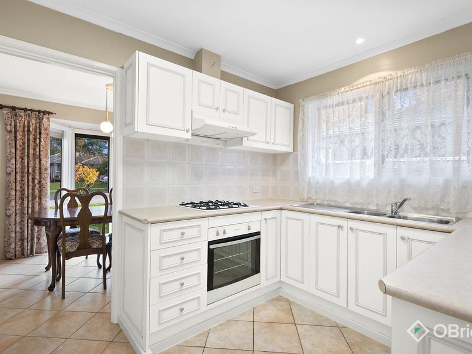 27 Fountain Drive, Narre Warren, VIC 3805, Narre Warren - Thumbnail 4