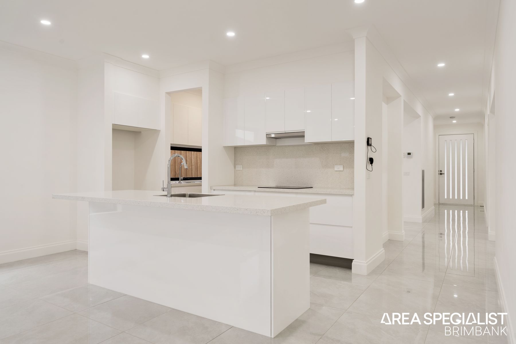 42 Adenmore Circuit, Deanside, Deanside - Thumbnail 3