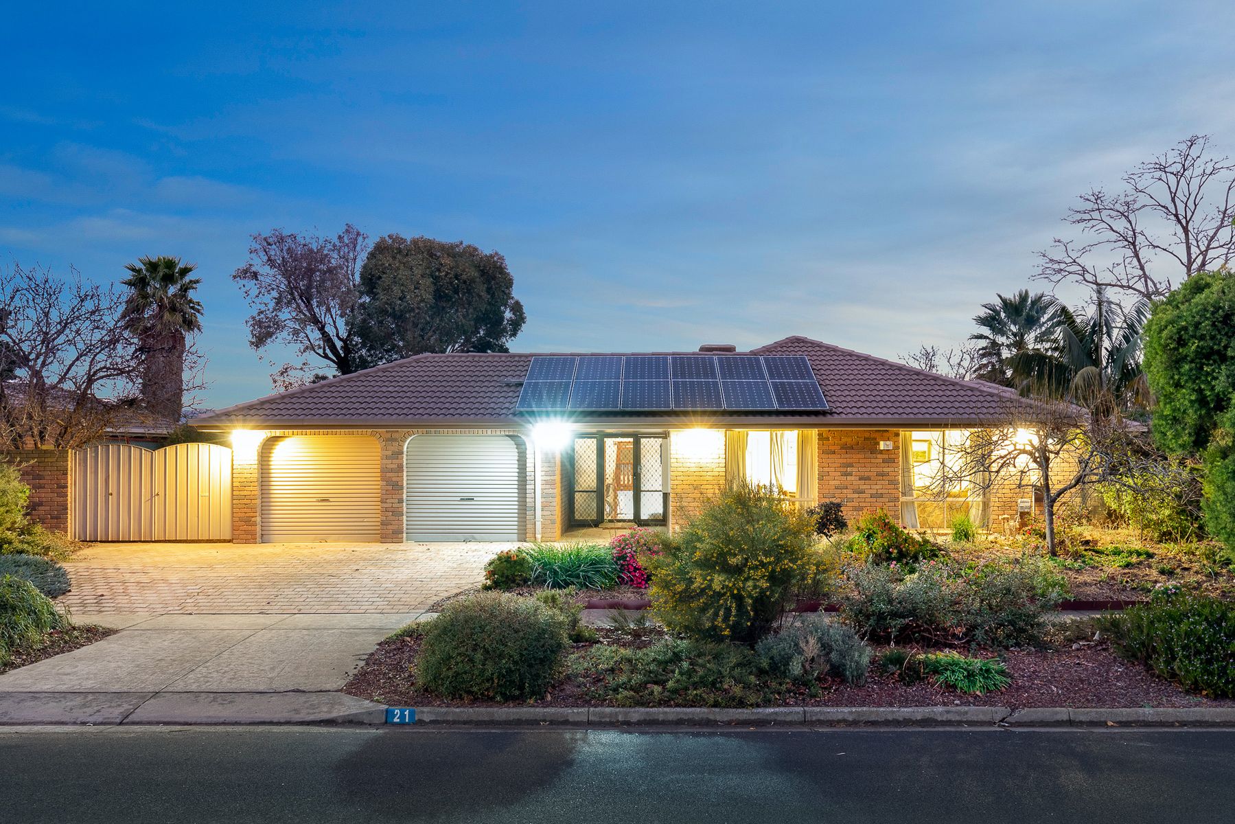 21 St Andrews Drive, Werribee, VIC 3030, Werribee - Thumbnail 2