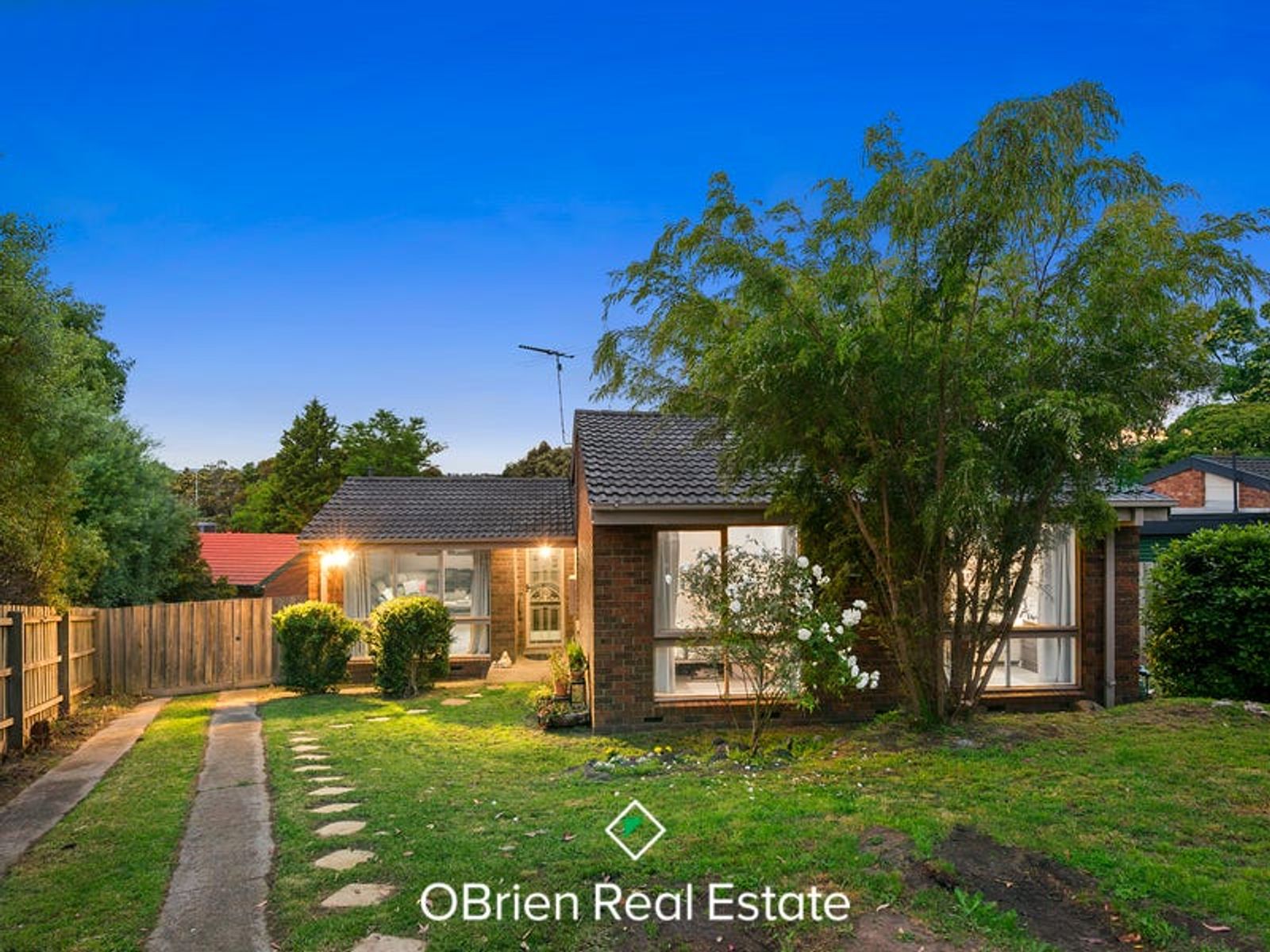 7 Coledale Close, Endeavour Hills, VIC 3802