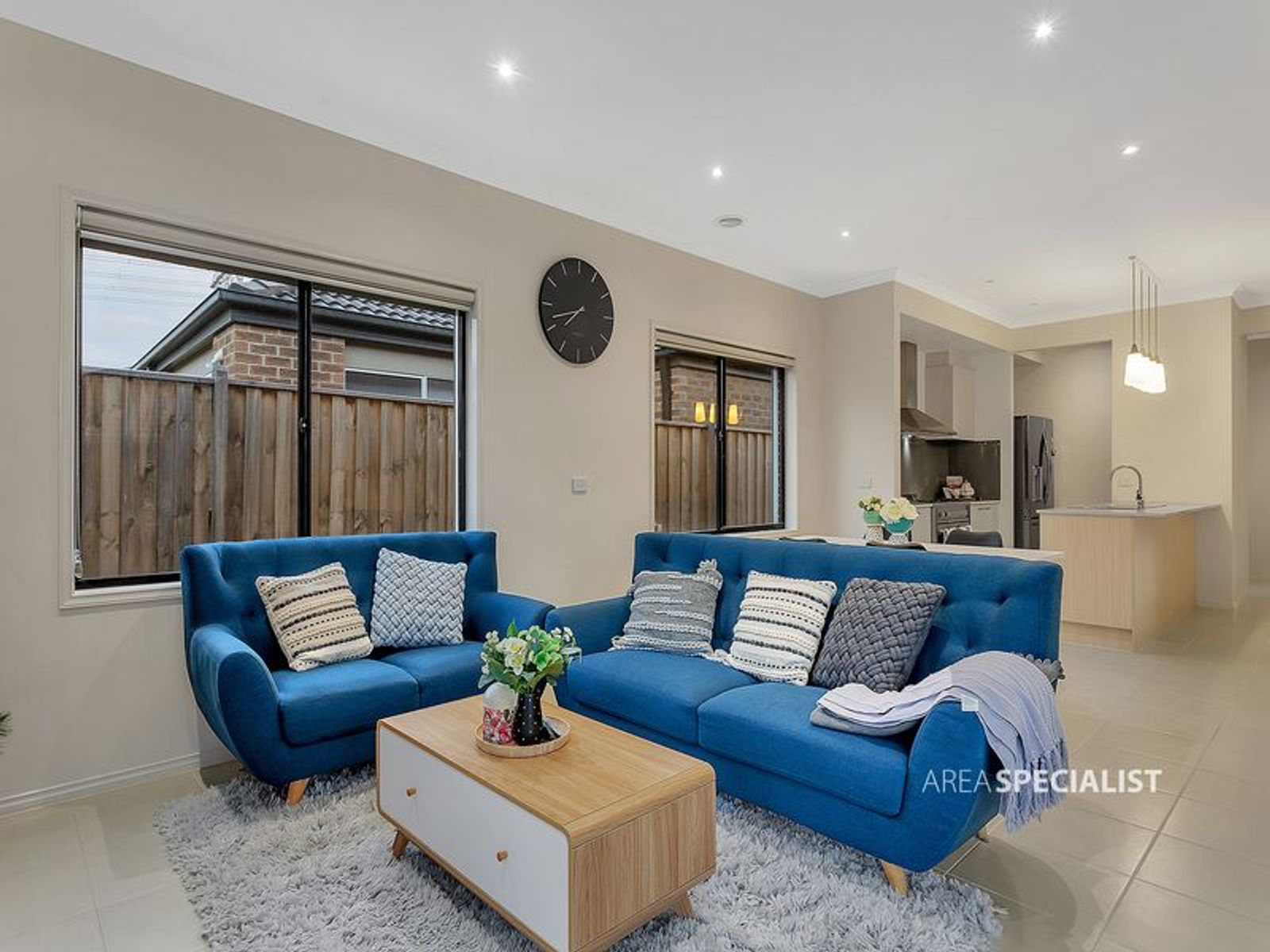 19 Hekela Street, Clyde North, VIC 3978, Clyde North - Thumbnail 3