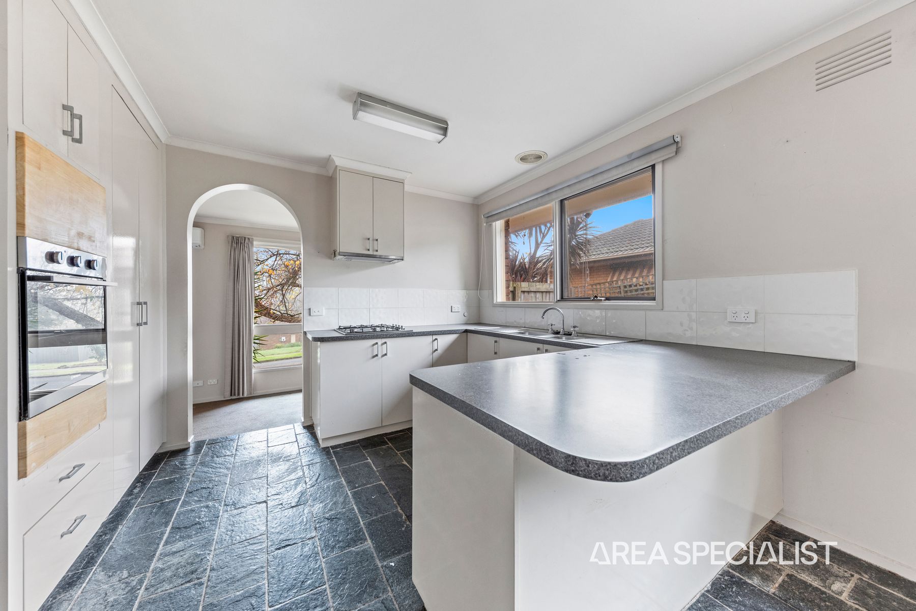28 Biram Drive, Warragul, Warragul - Thumbnail 2